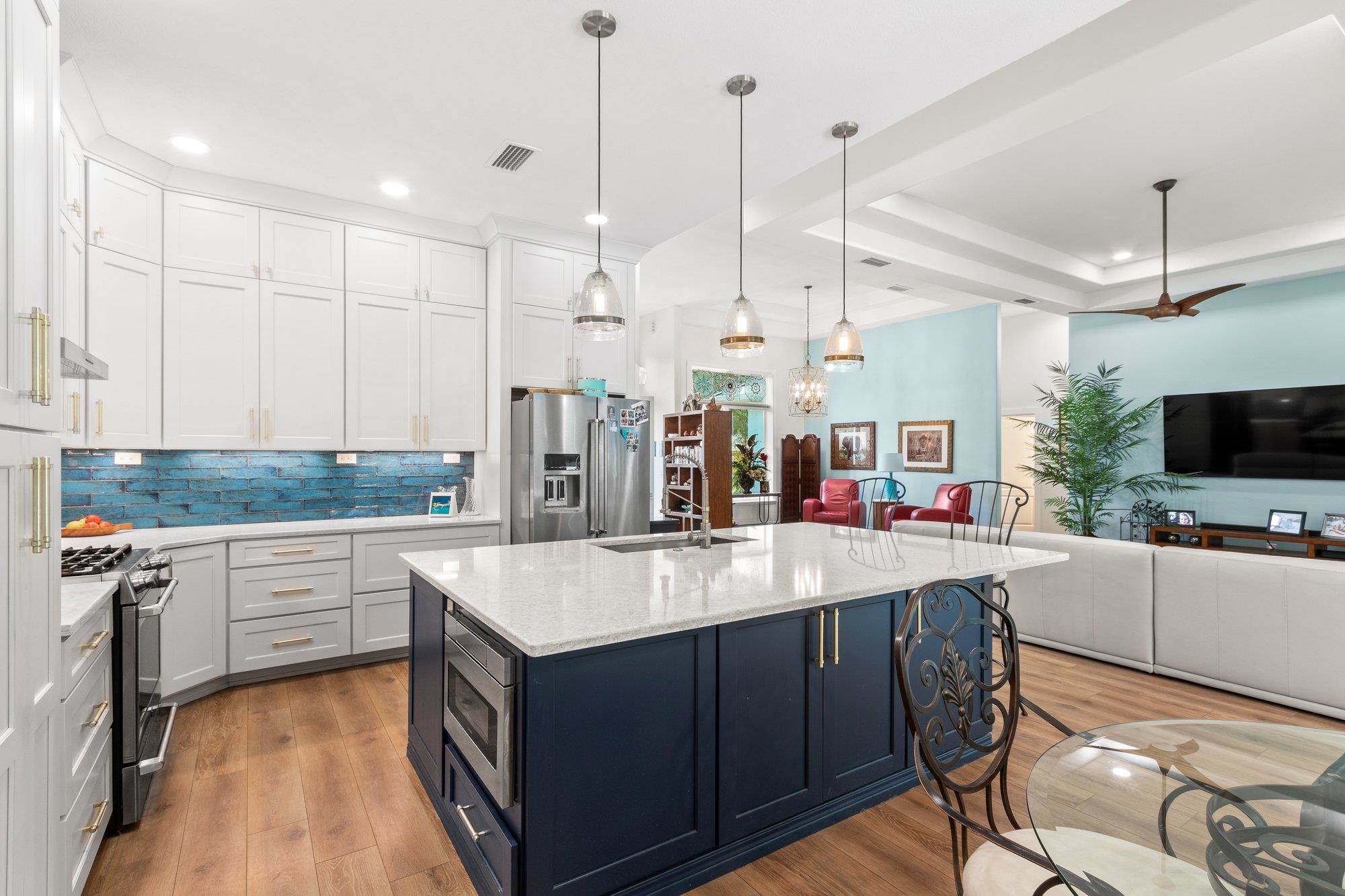 Image 18 of 50 For 3432 Kings Rd S