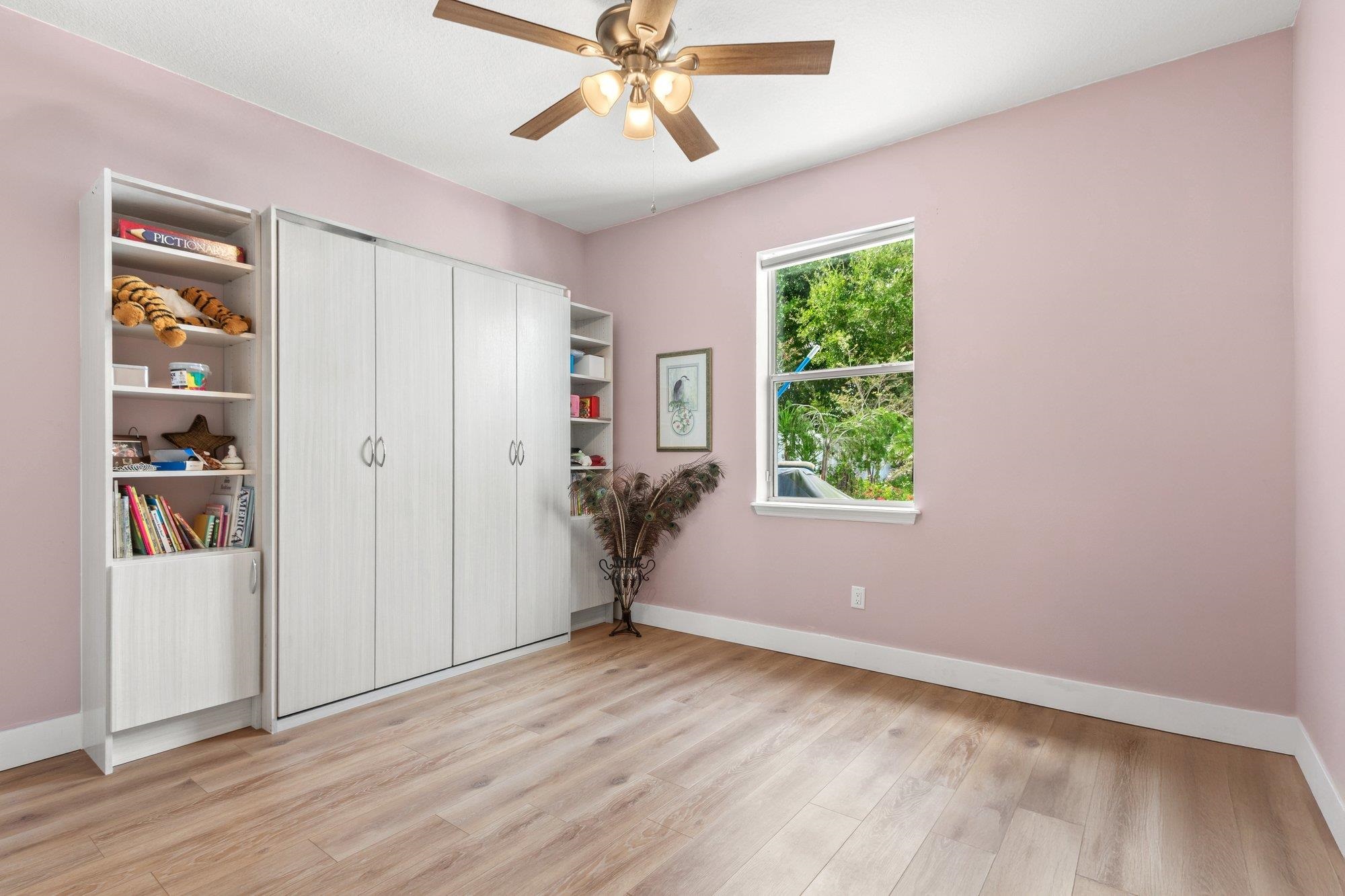 Image 32 of 50 For 3432 Kings Rd S