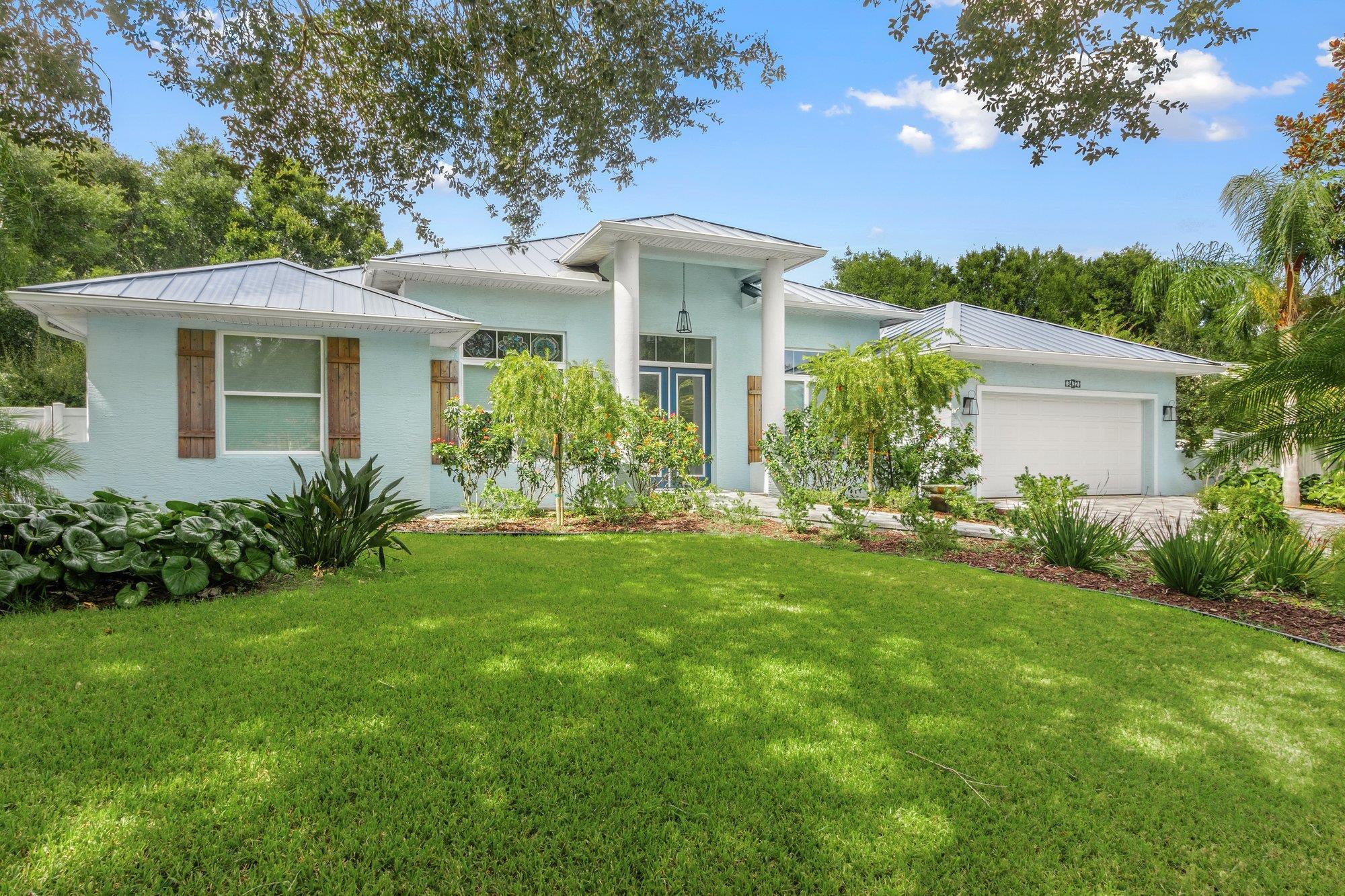 Image 5 of 50 For 3432 Kings Rd S