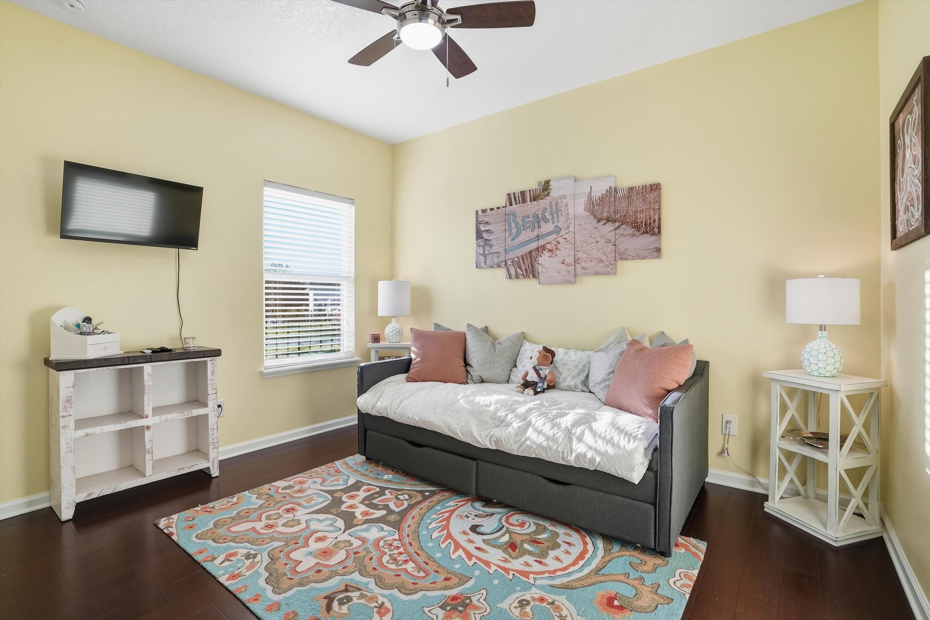 Image 27 of 45 For 20 Trumpco Dr