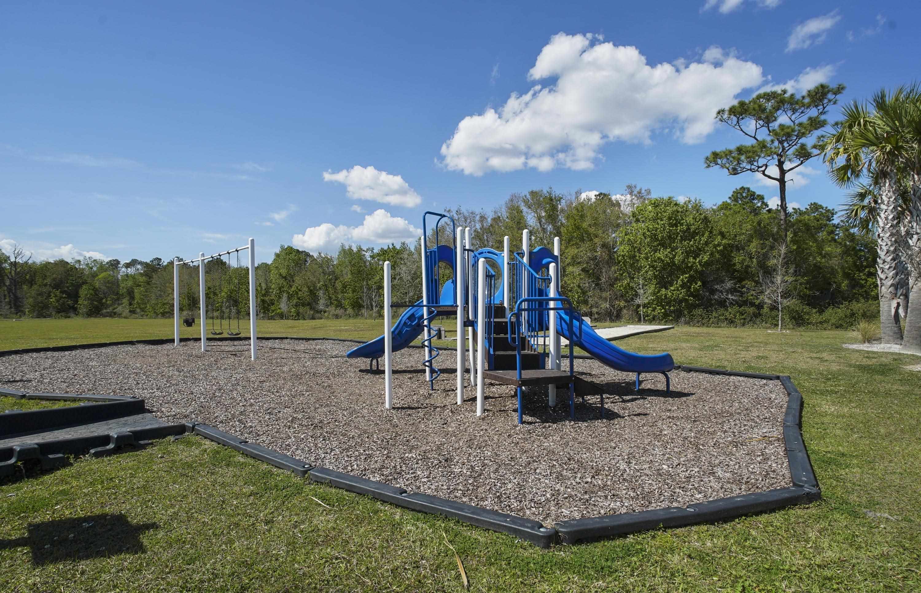 Image 43 of 45 For 20 Trumpco Dr