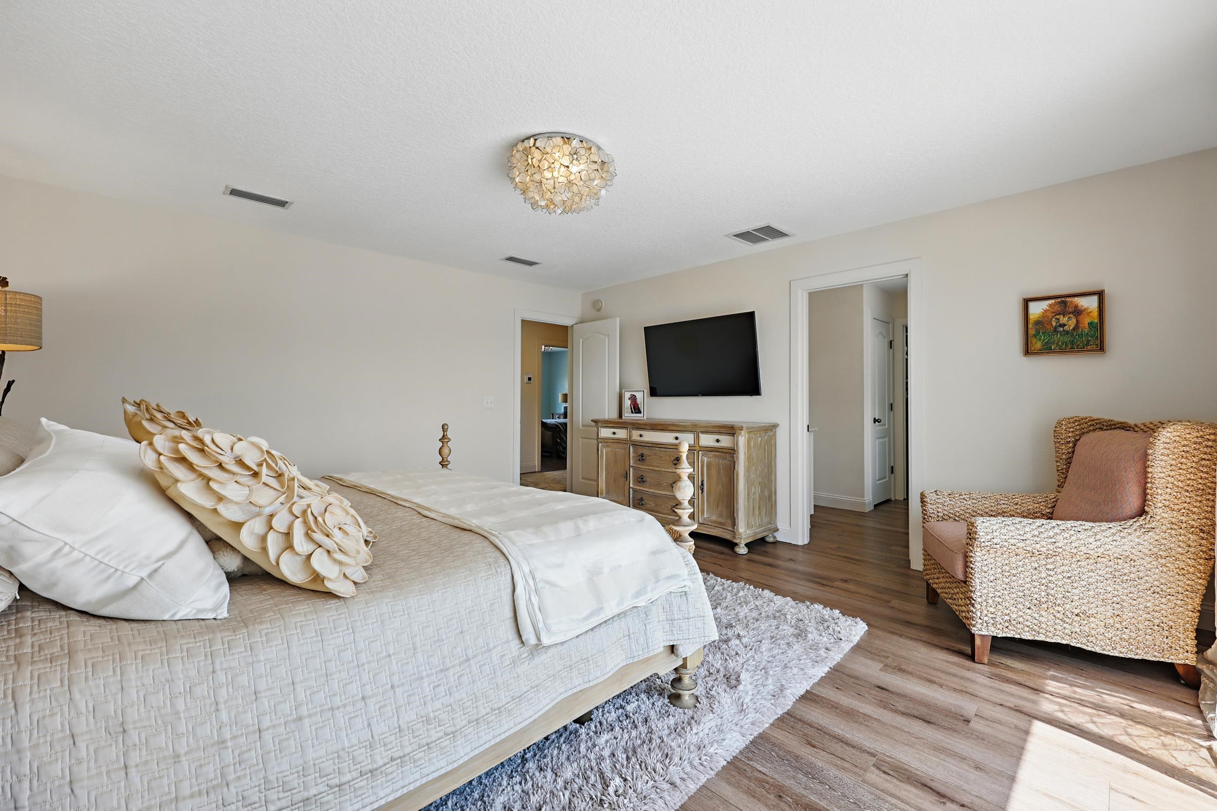 Image 34 of 66 For 644 Sun Down Cir-home + Buildable