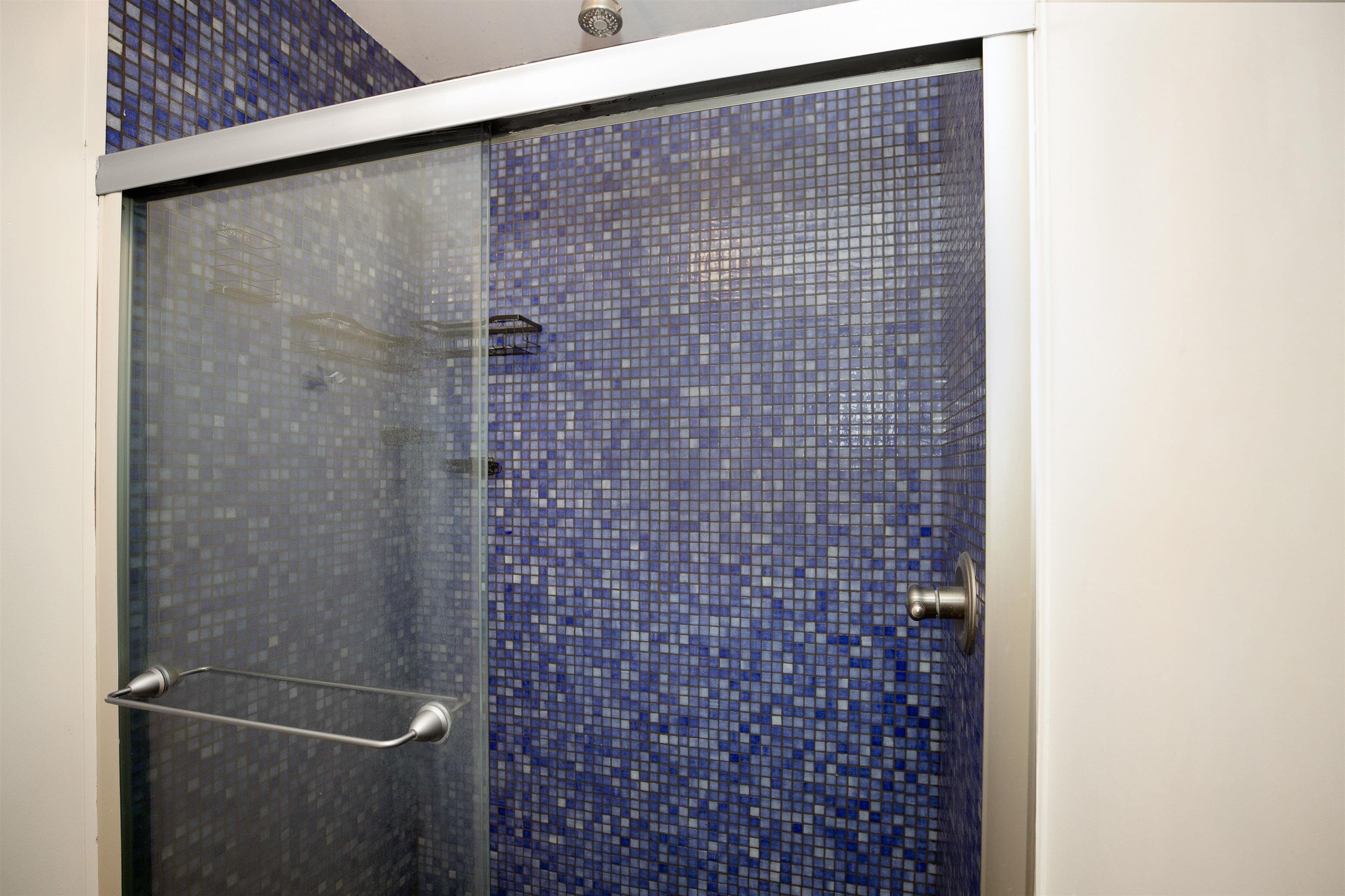 Image 28 of 54 For 5 Carey St.  