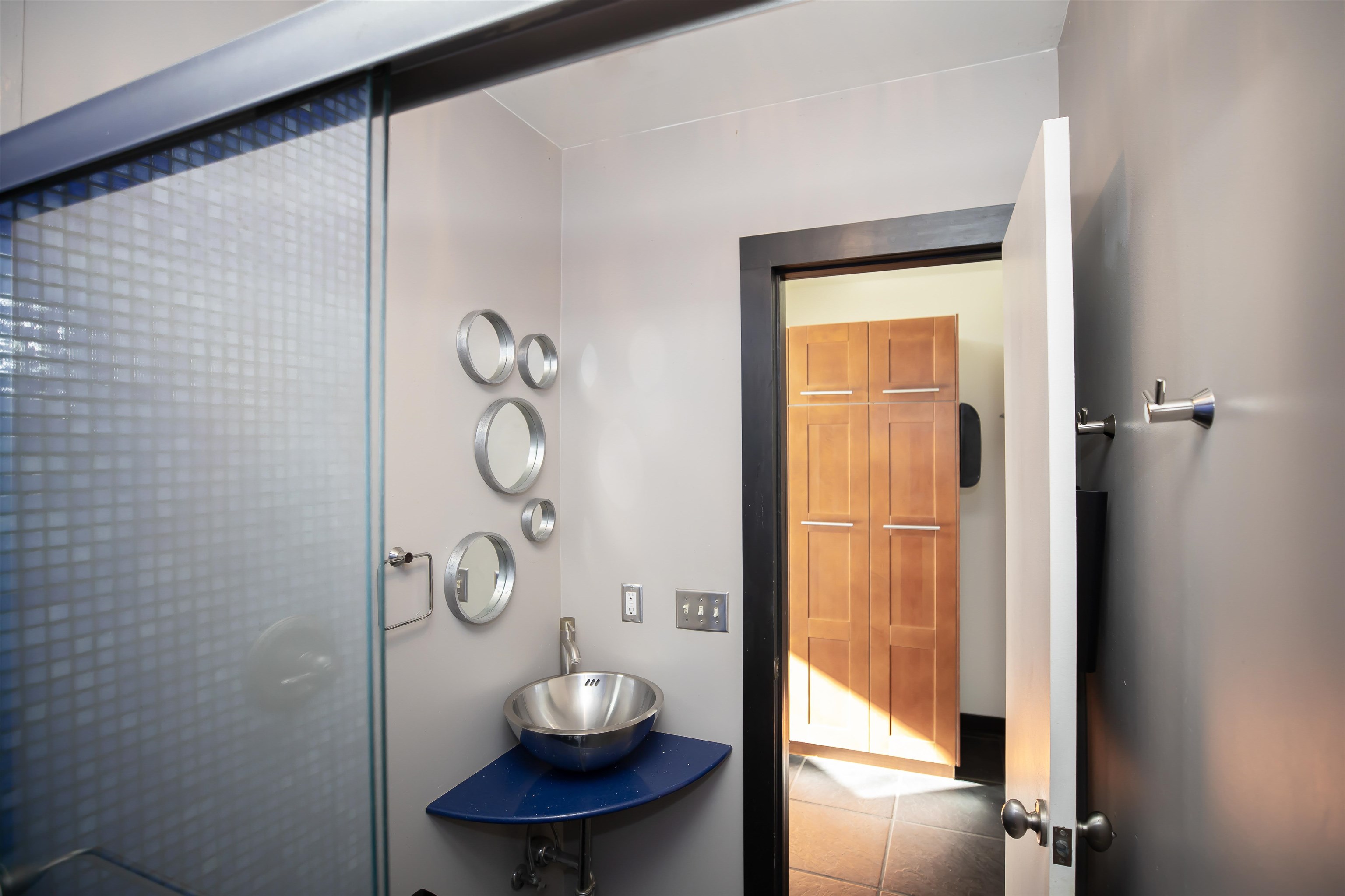 Image 29 of 54 For 5 Carey St.  