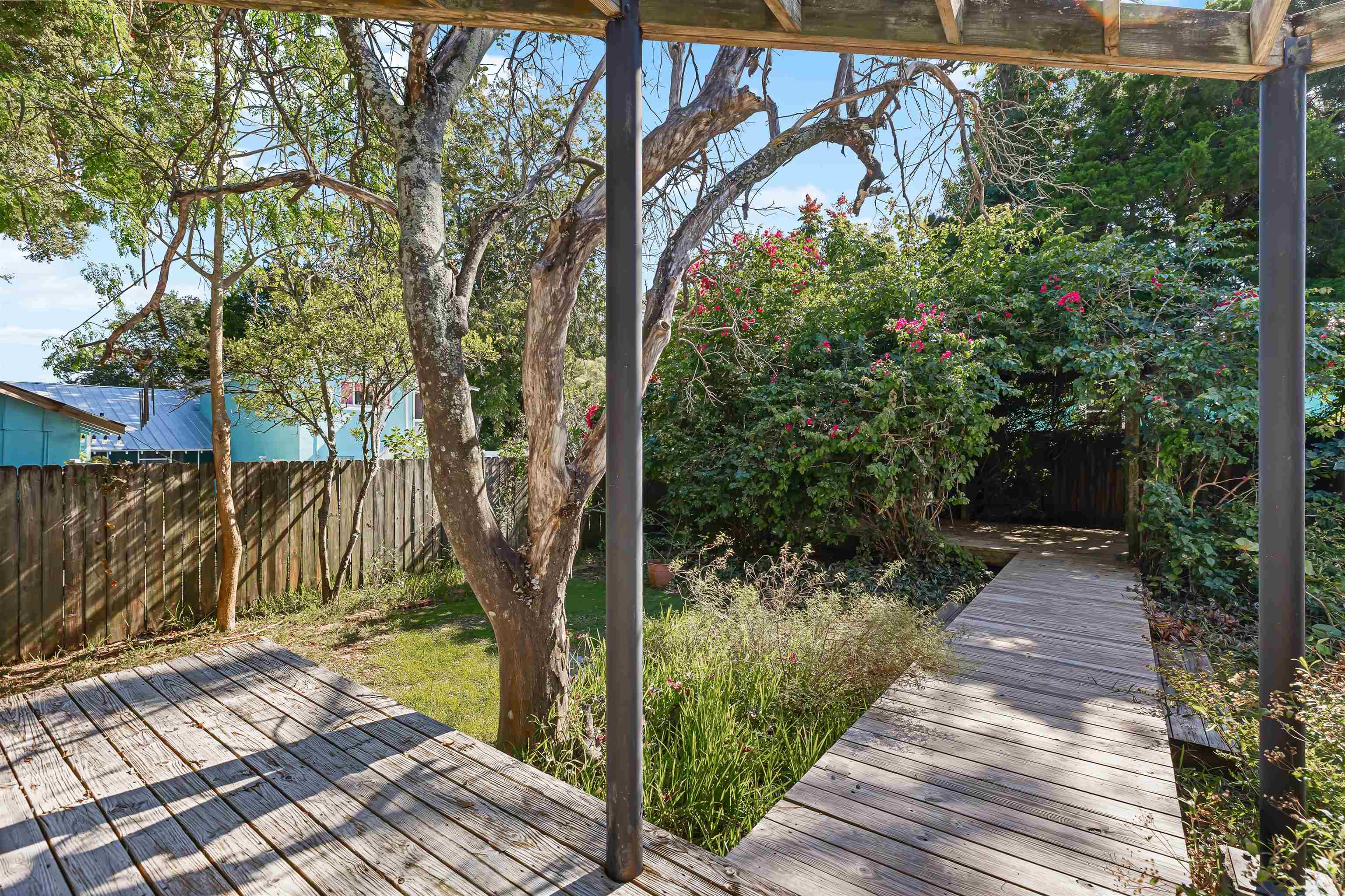 Image 38 of 54 For 5 Carey St.  