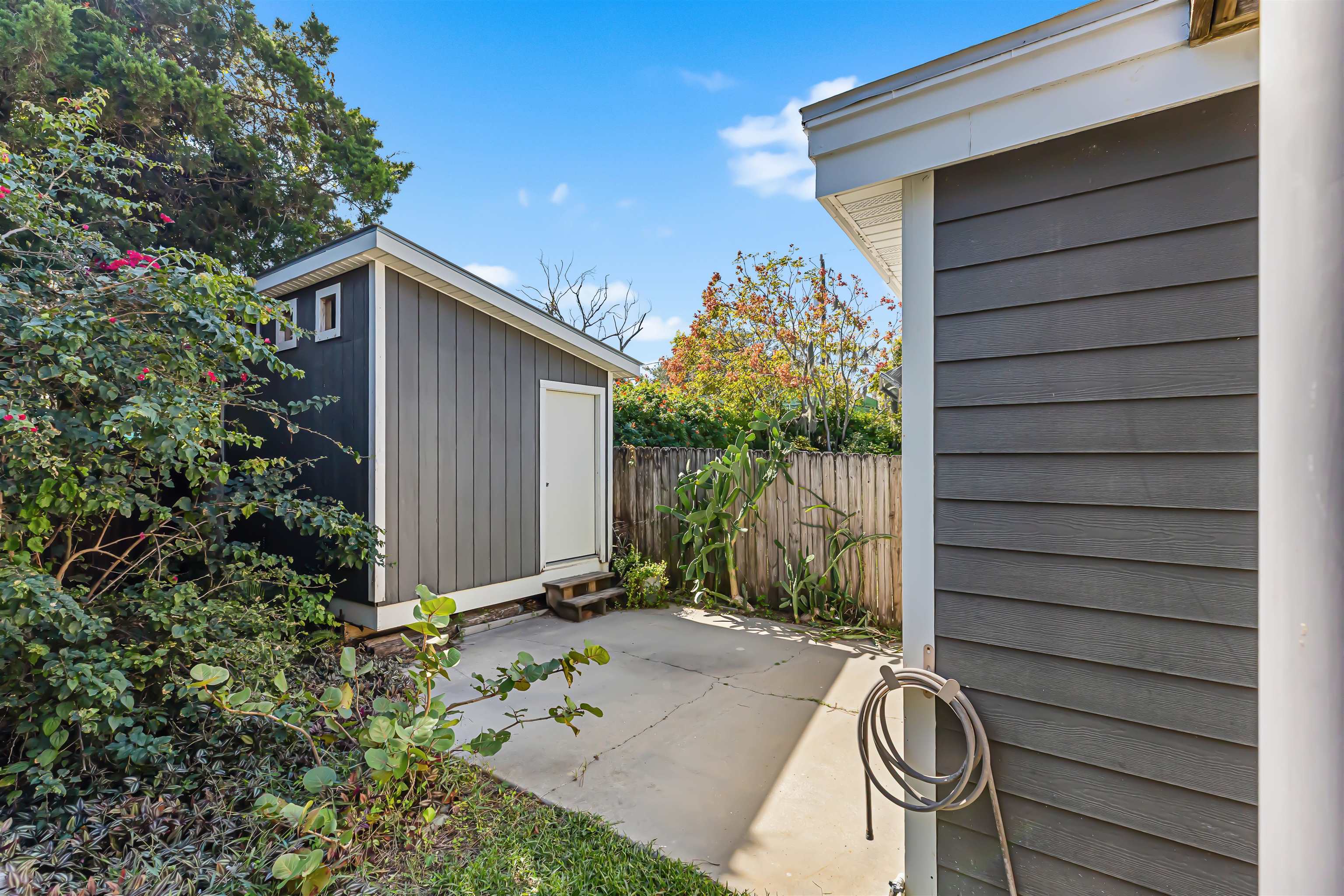 Image 41 of 54 For 5 Carey St.  