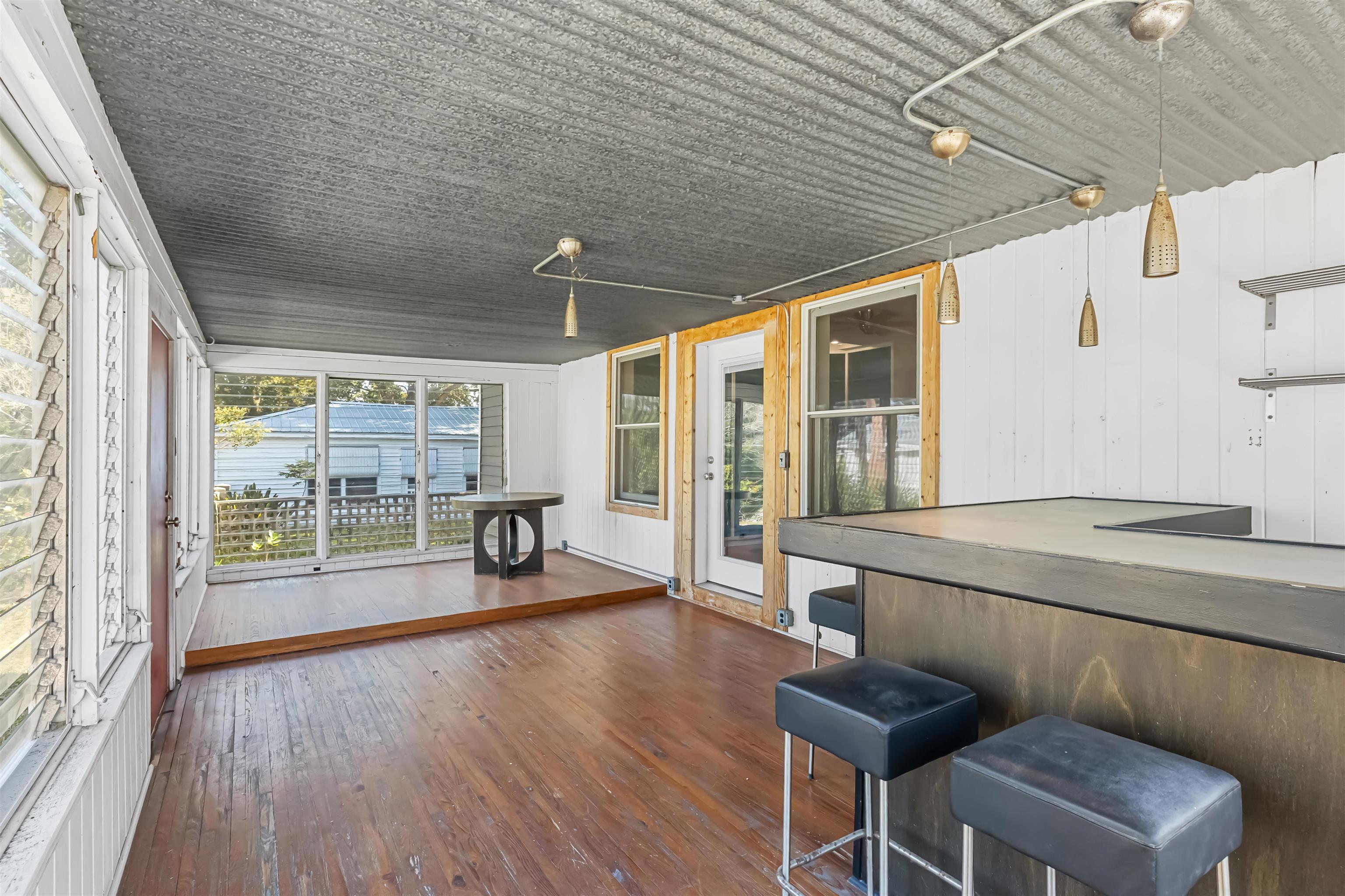 Image 6 of 54 For 5 Carey St.  