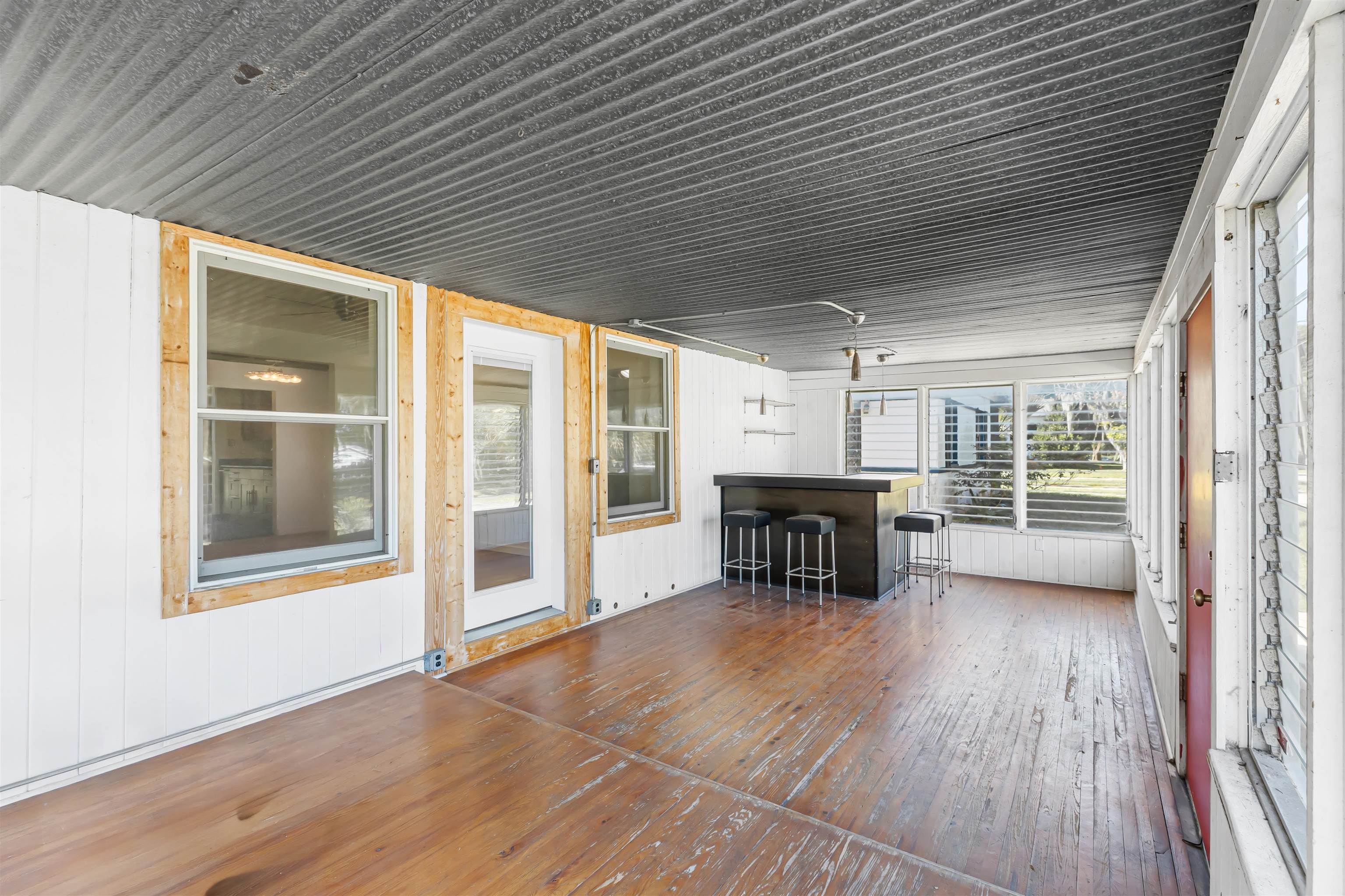 Image 7 of 54 For 5 Carey St.  