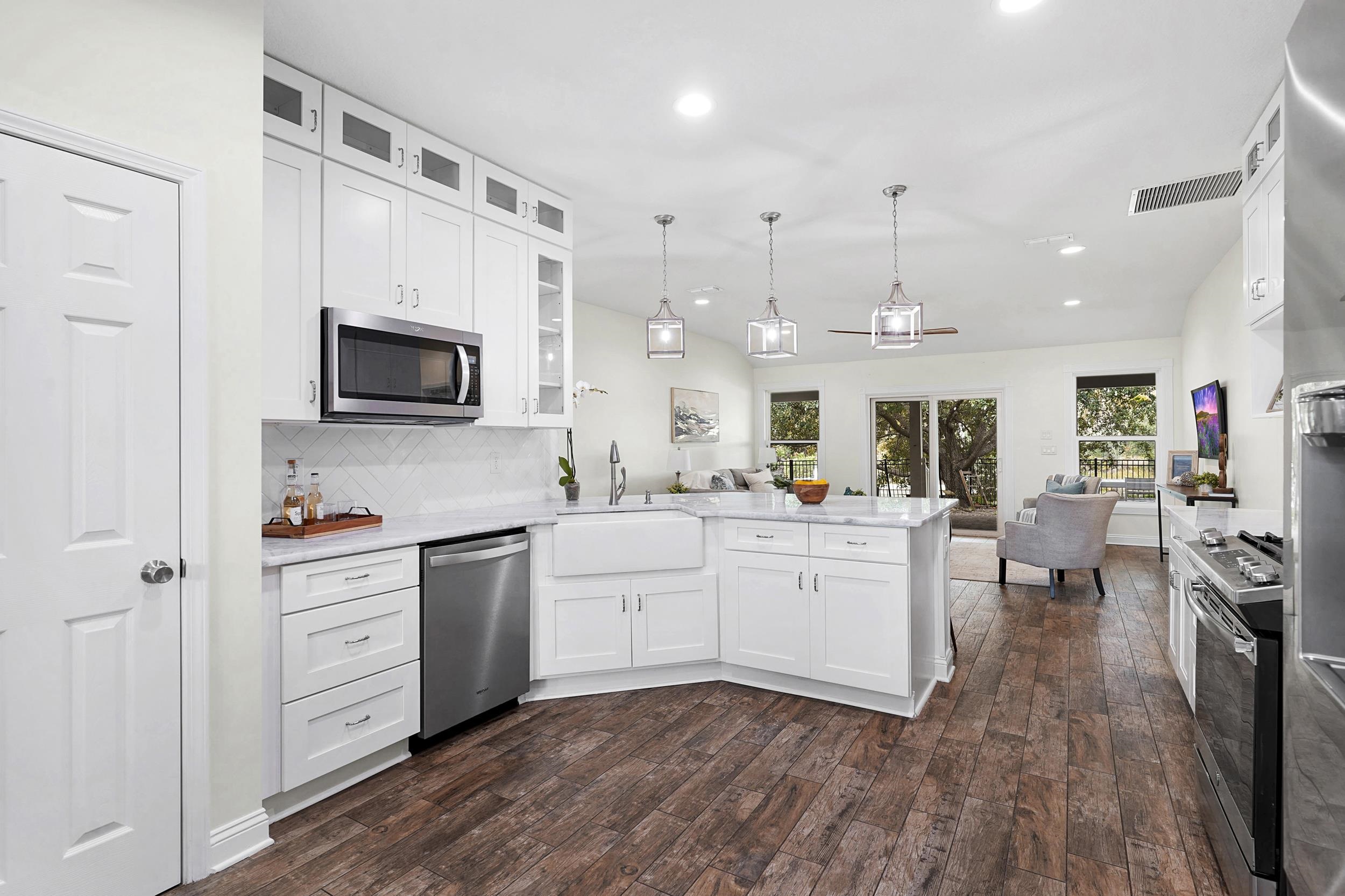 Image 16 of 49 For 752 Tides End Dr