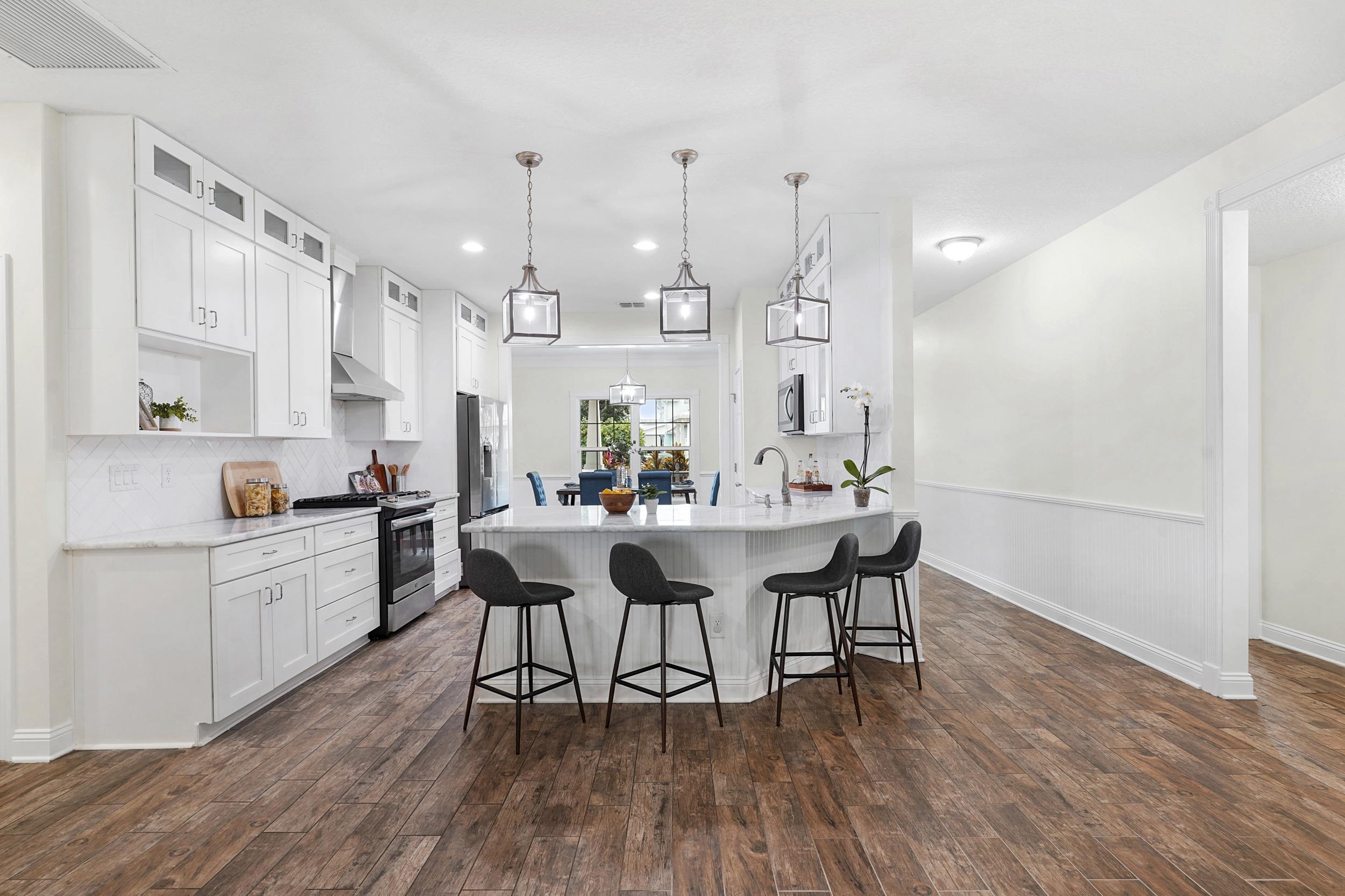 Image 17 of 49 For 752 Tides End Dr