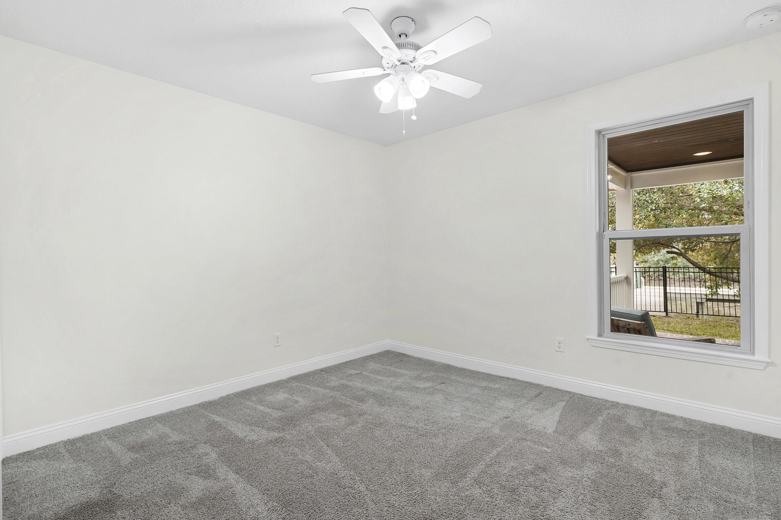 Image 27 of 49 For 752 Tides End Dr