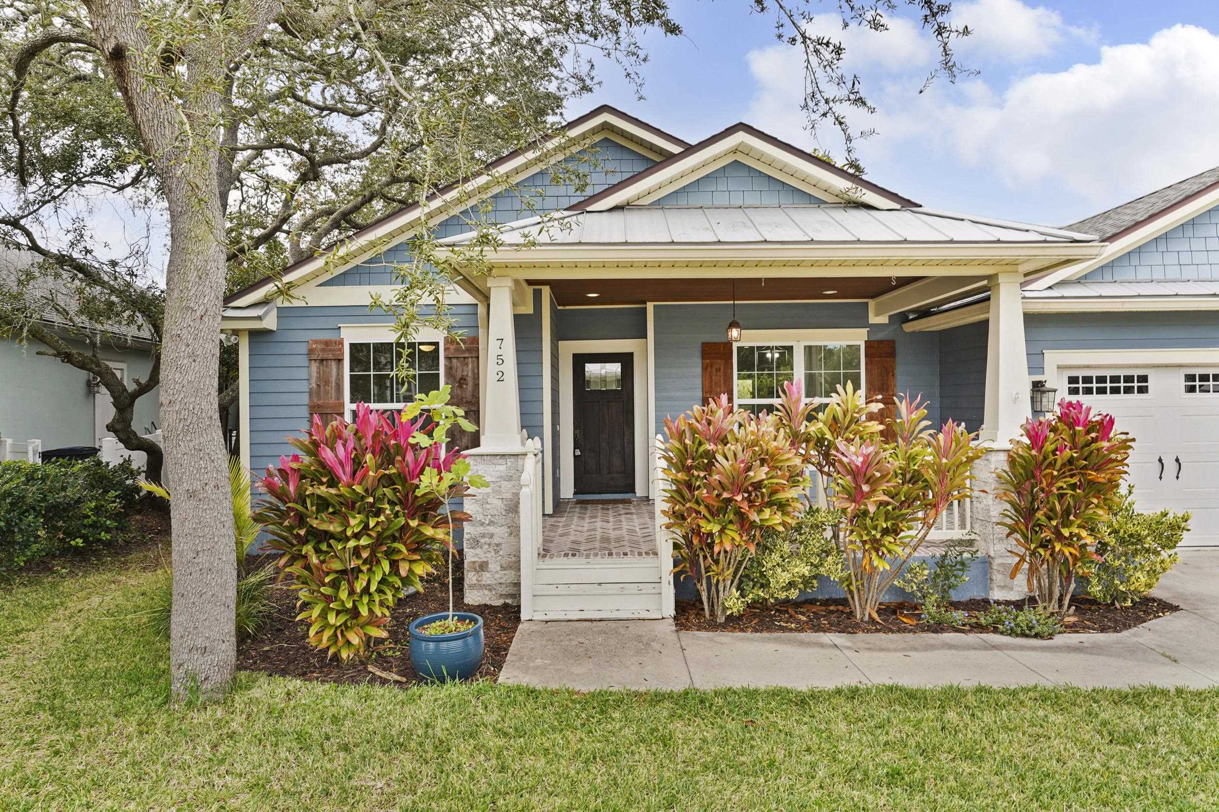 Image 3 of 49 For 752 Tides End Dr