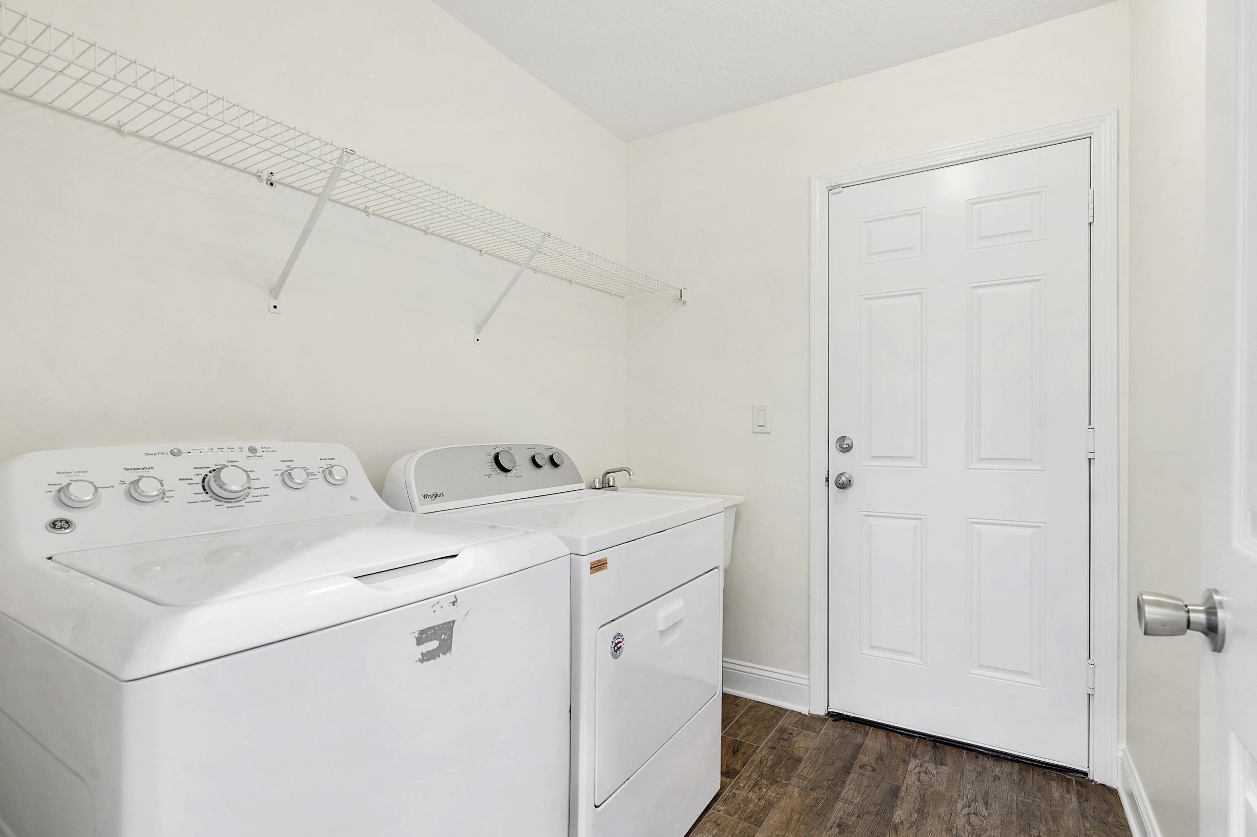 Image 32 of 49 For 752 Tides End Dr