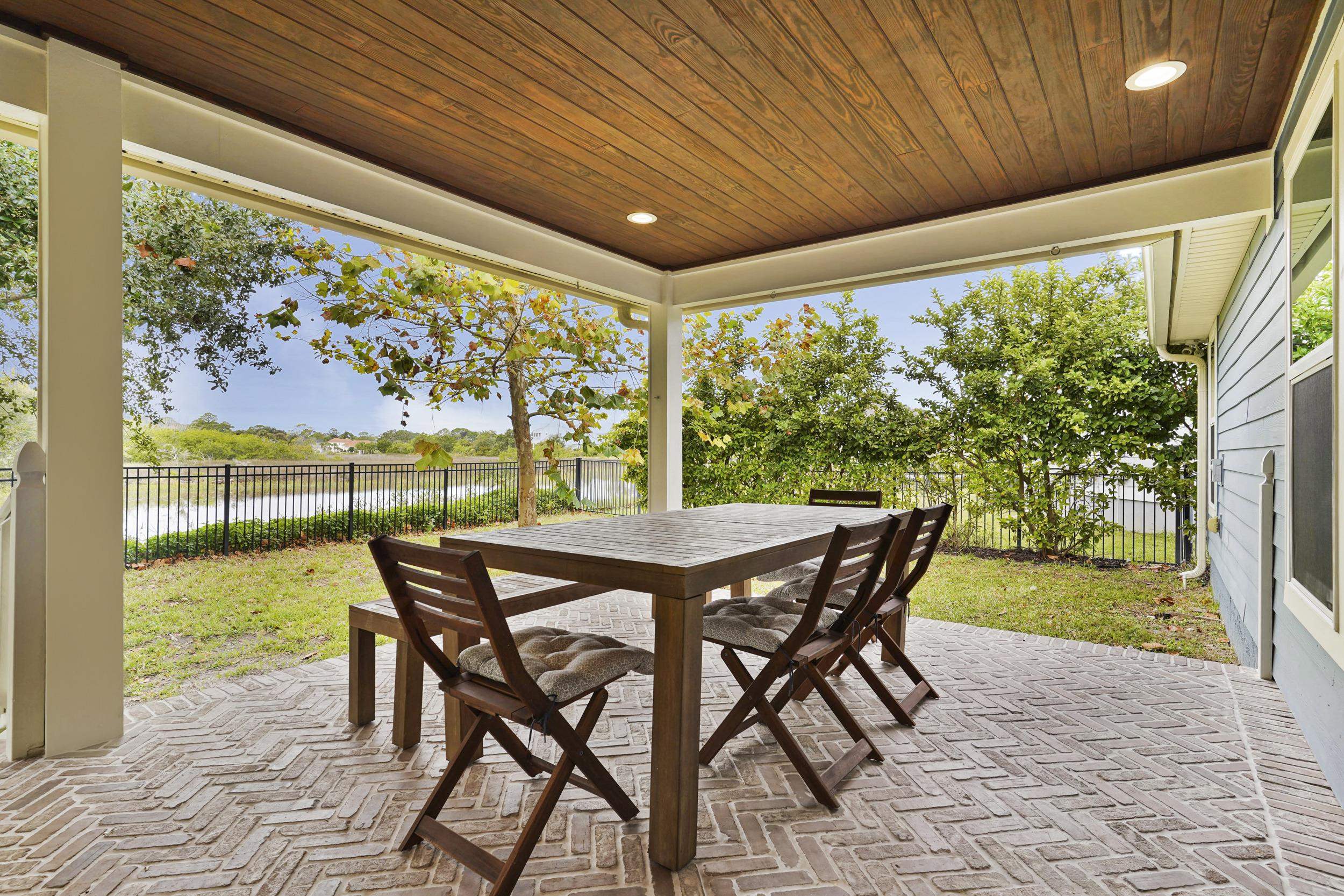 Image 34 of 49 For 752 Tides End Dr