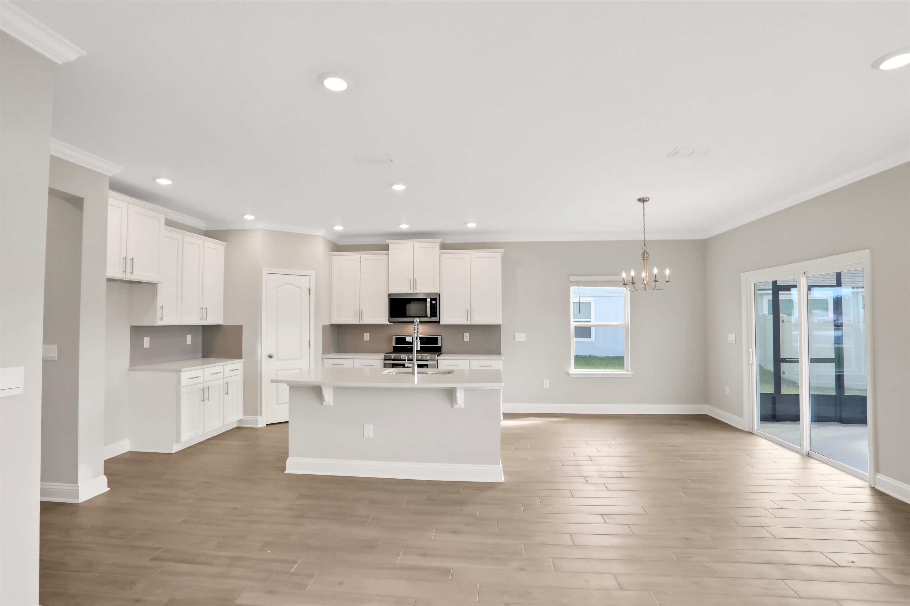 Image 12 of 39 For 92 Huesca Ct