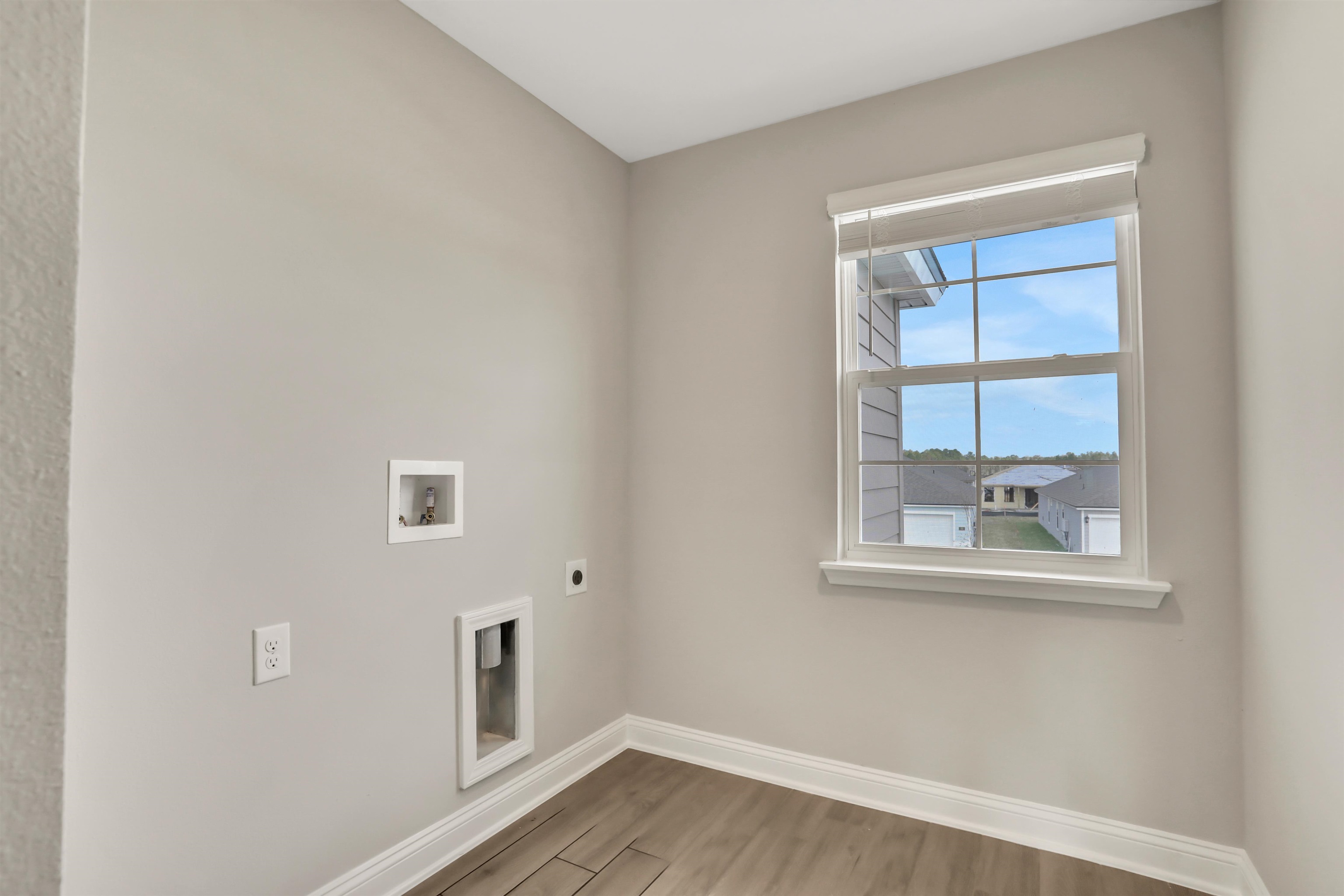 Image 22 of 39 For 92 Huesca Ct