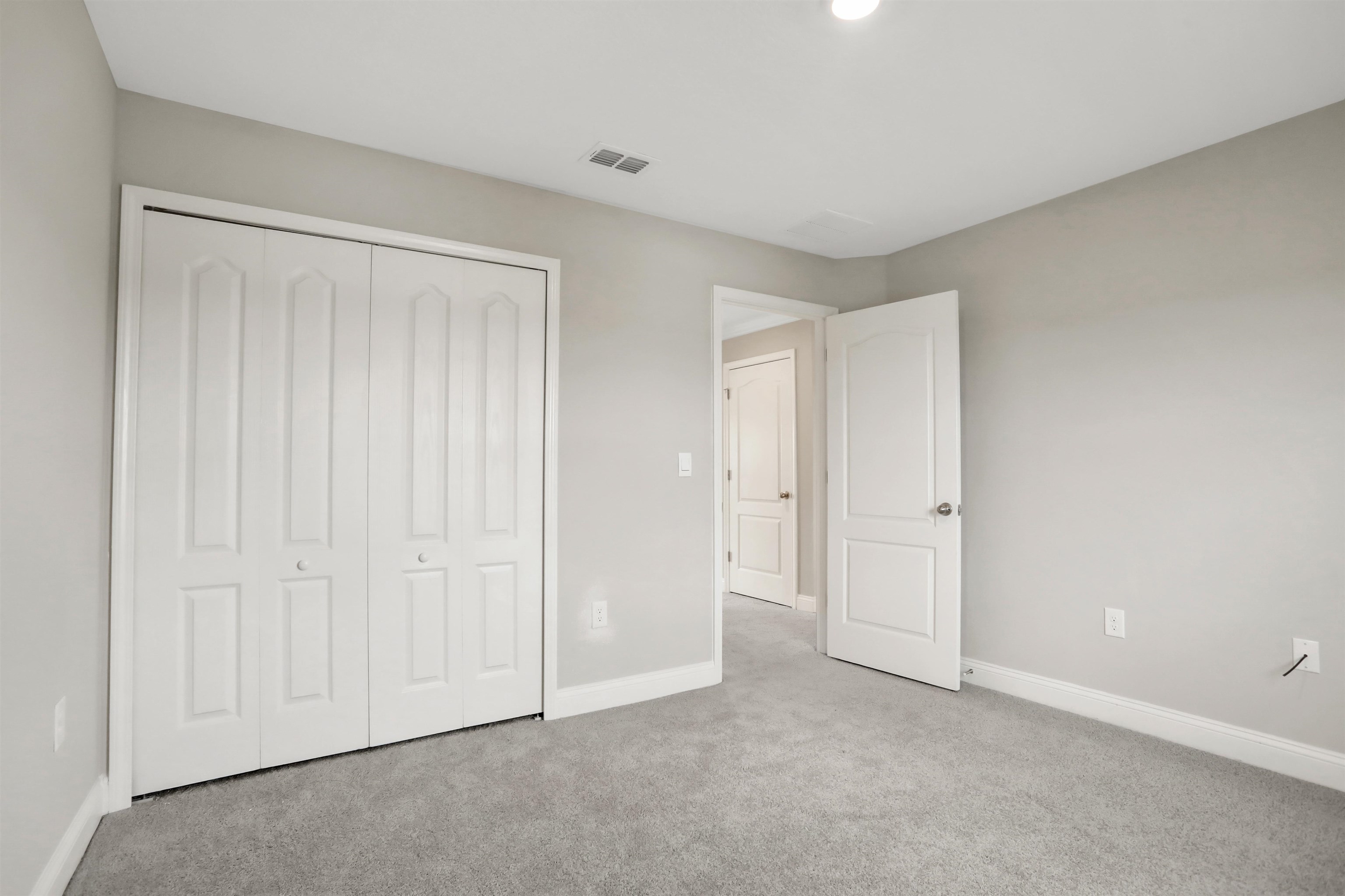 Image 23 of 39 For 92 Huesca Ct