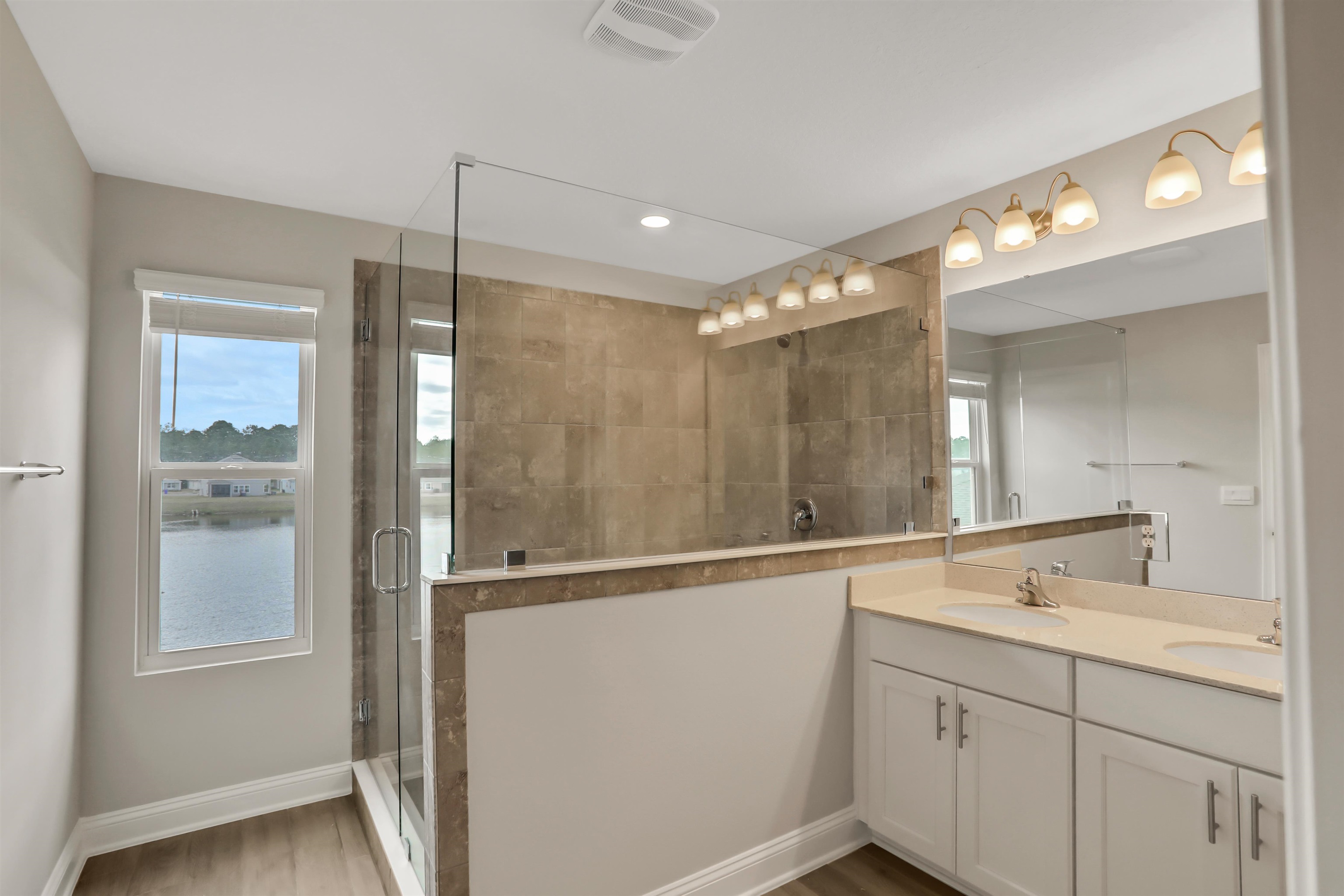 Image 26 of 39 For 92 Huesca Ct