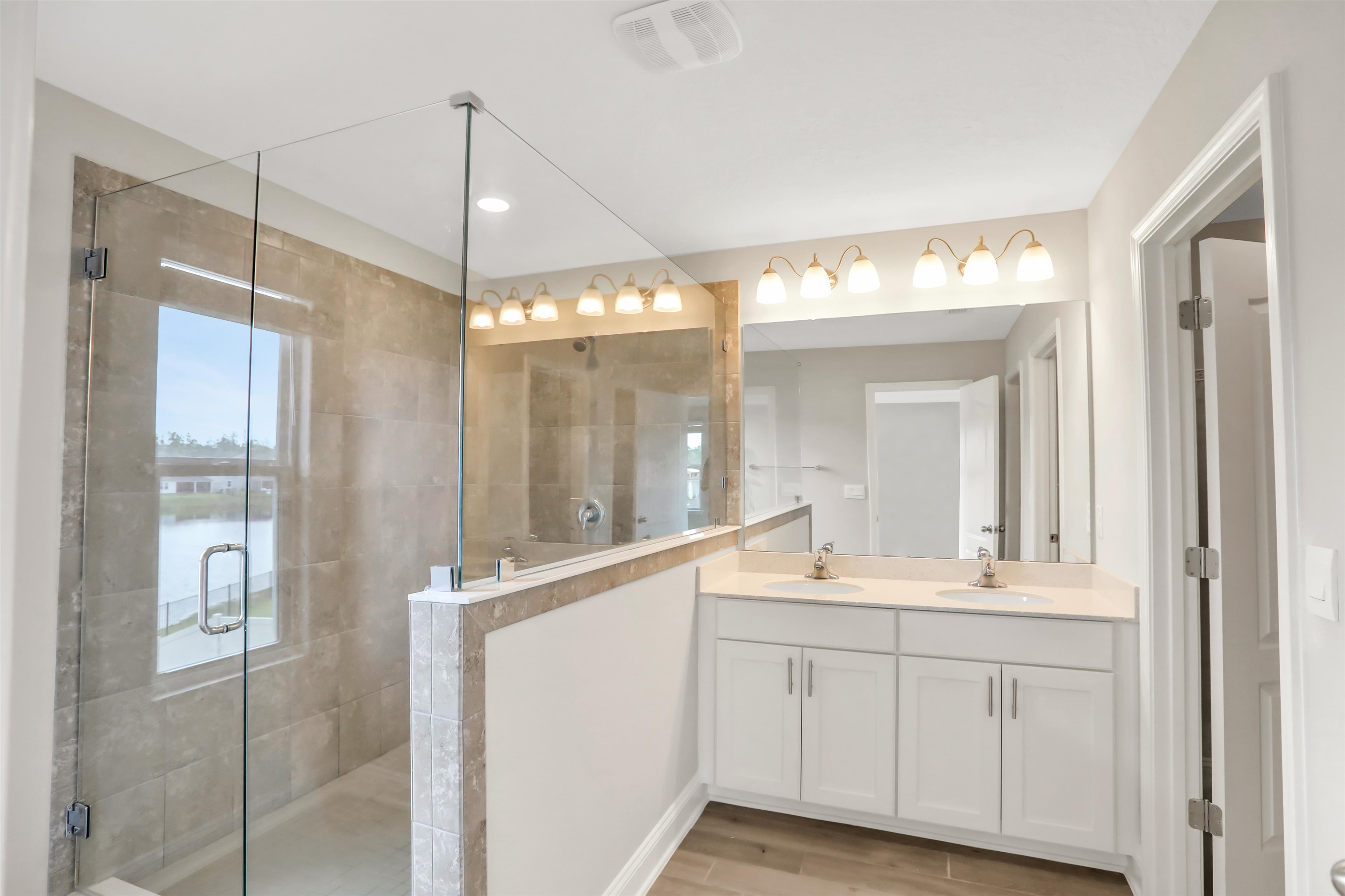 Image 27 of 39 For 92 Huesca Ct