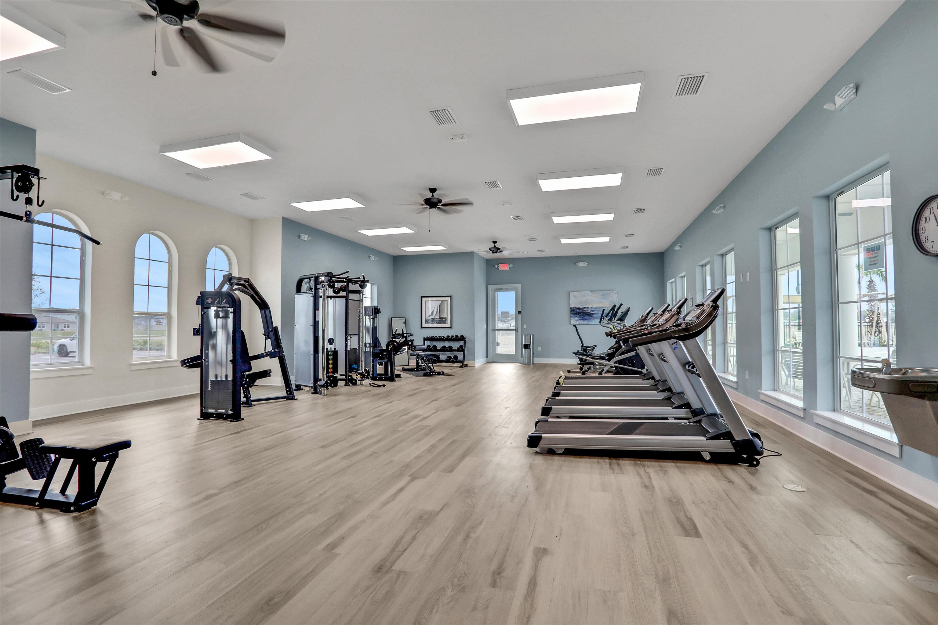 Image 33 of 39 For 92 Huesca Ct