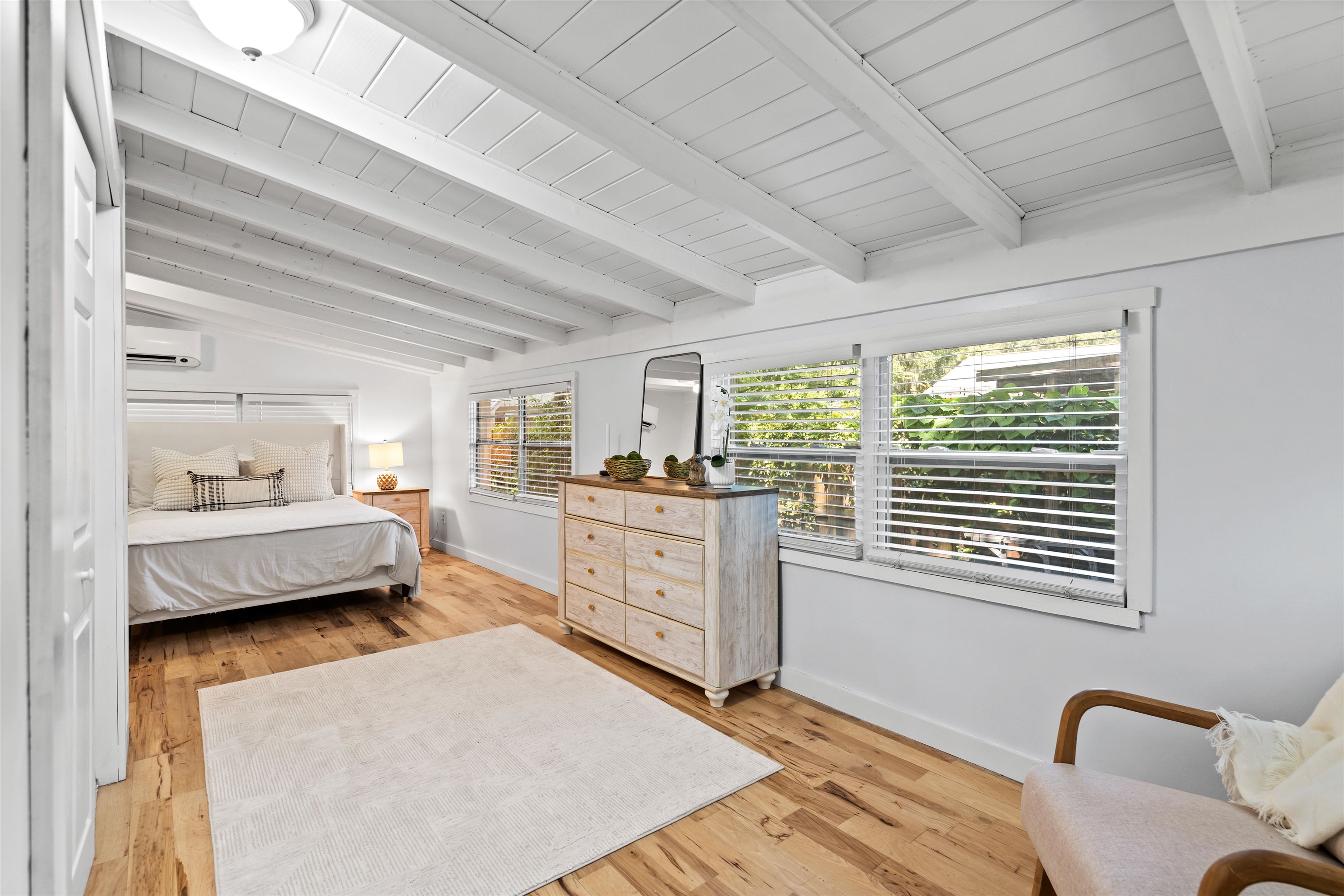 Image 20 of 44 For 28 Arenta St