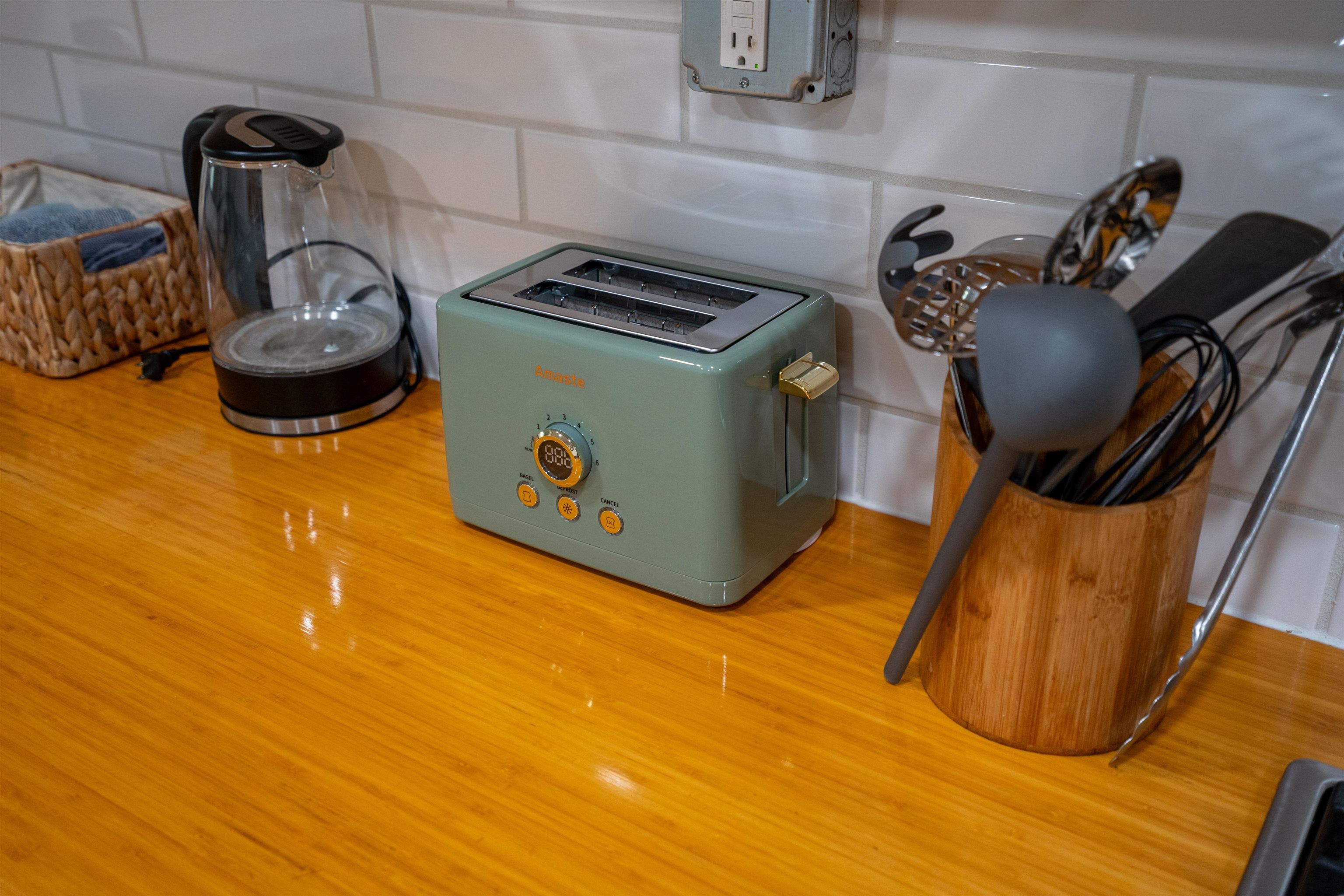 Image 37 of 44 For 28 Arenta St