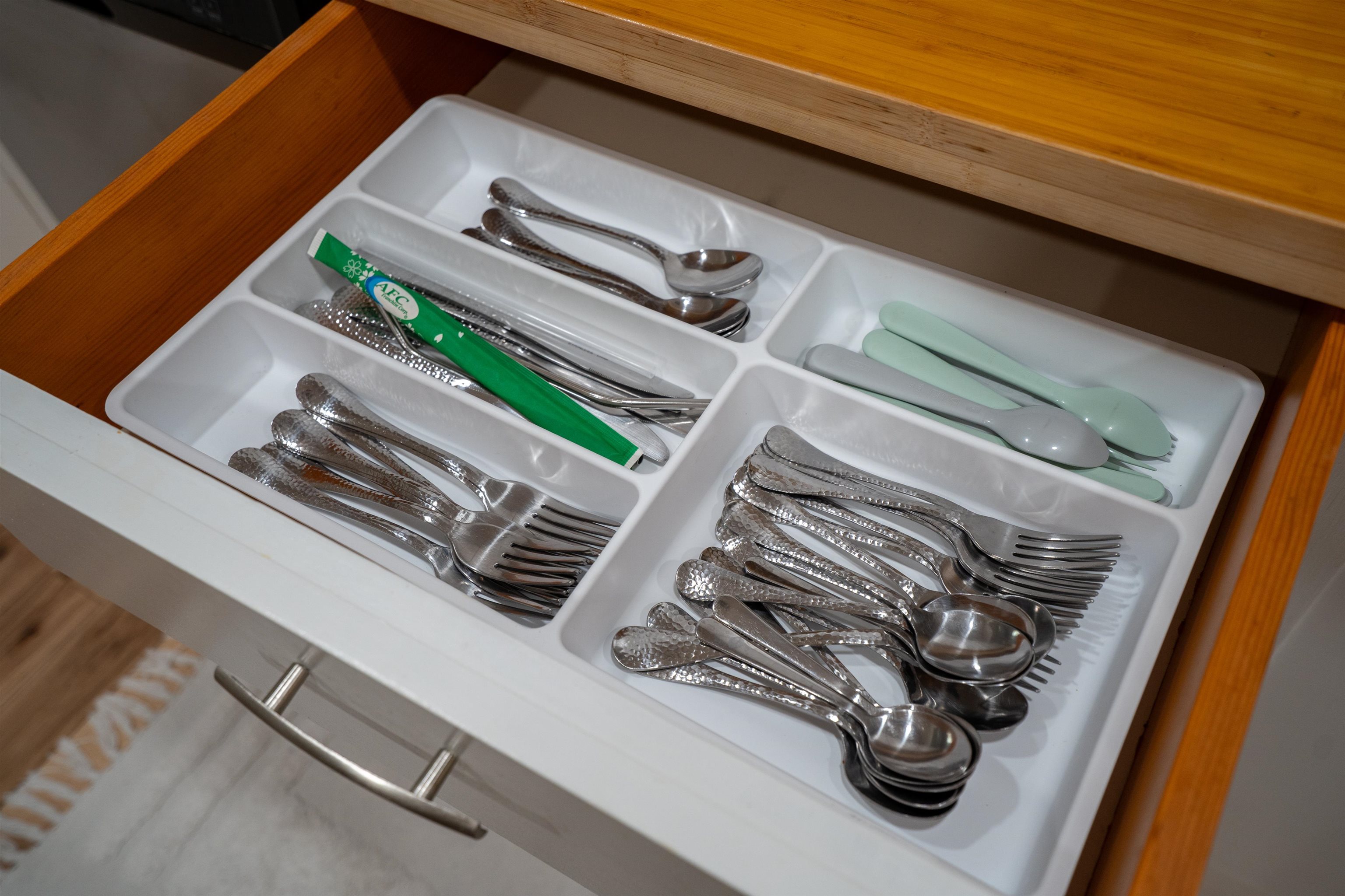 Image 43 of 44 For 28 Arenta St