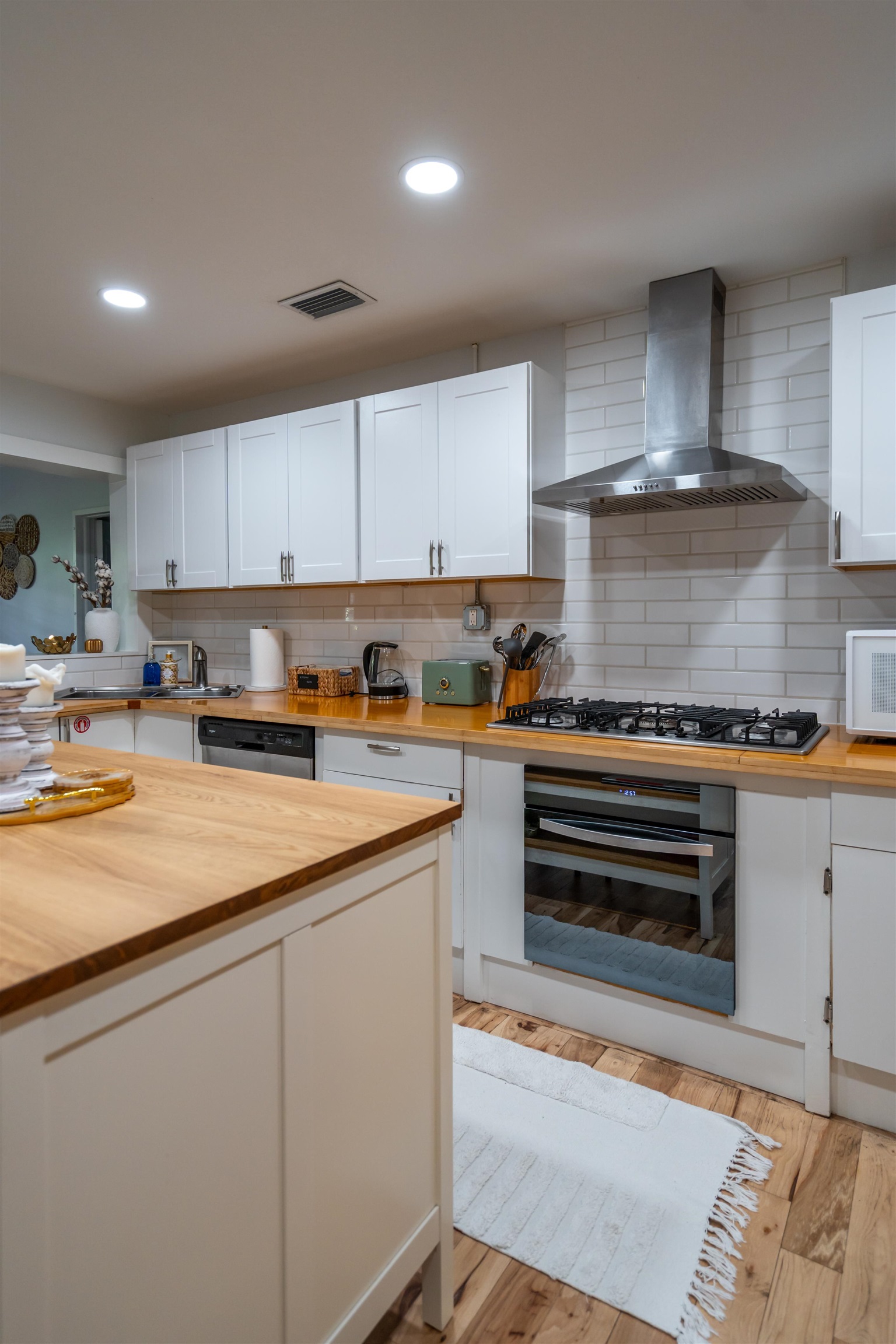 Image 44 of 44 For 28 Arenta St