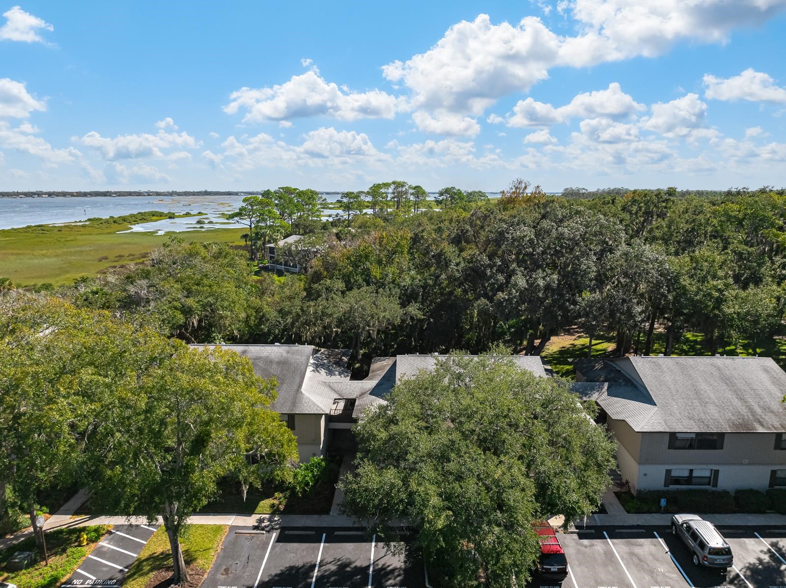 Image 35 of 52 For 37 Alcira Ct