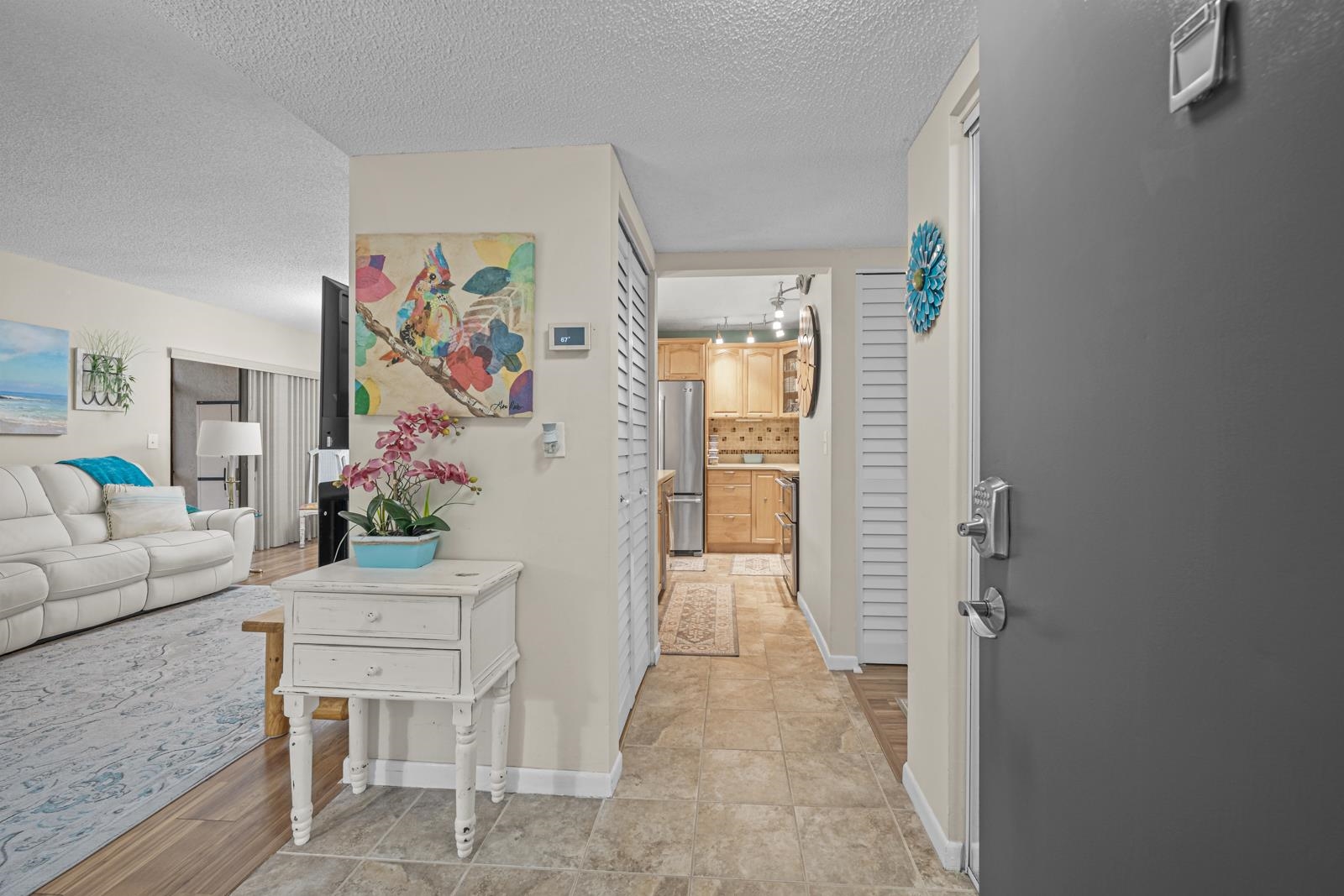 Image 6 of 52 For 37 Alcira Ct