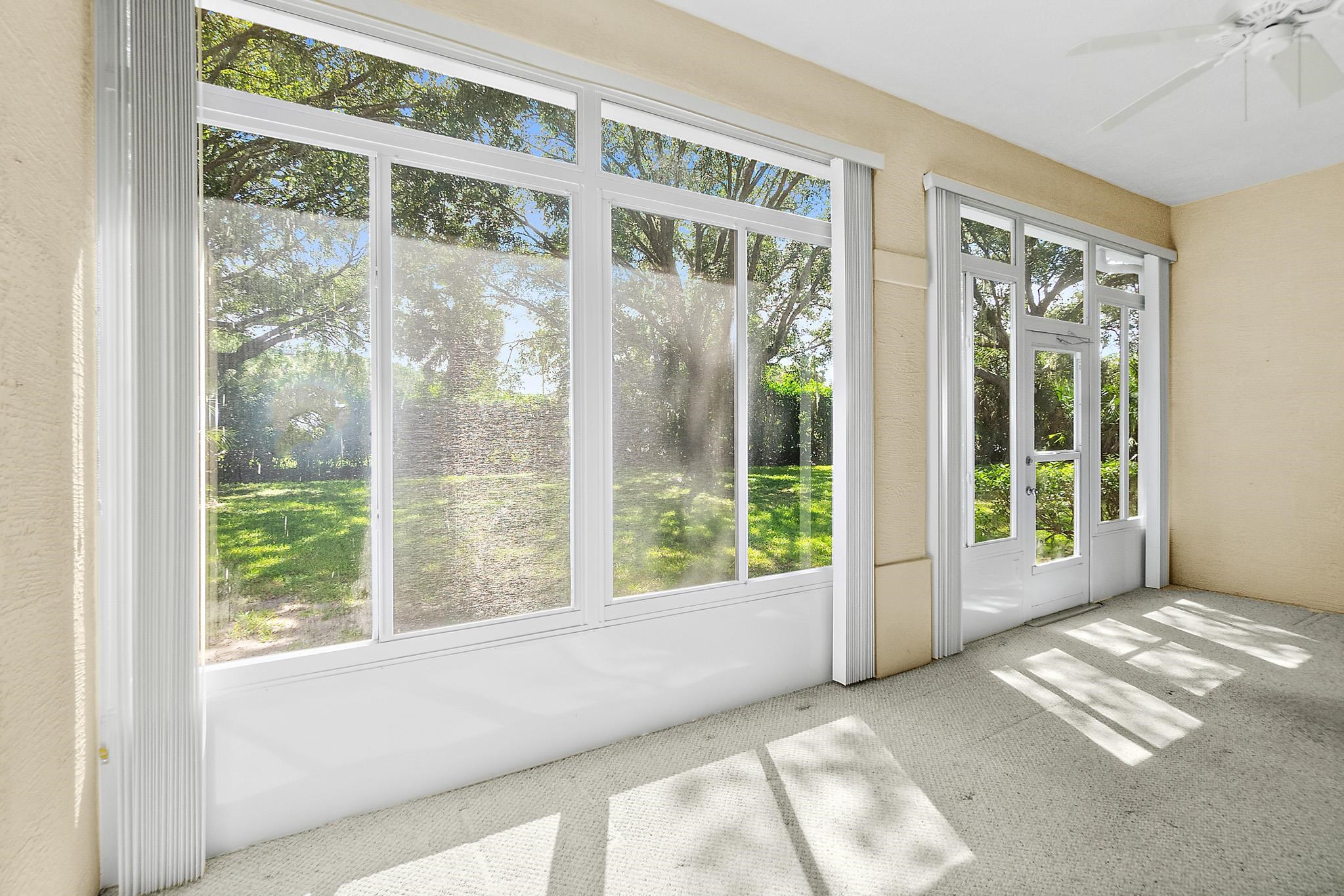 Image 17 of 33 For 10 Chatham Pl