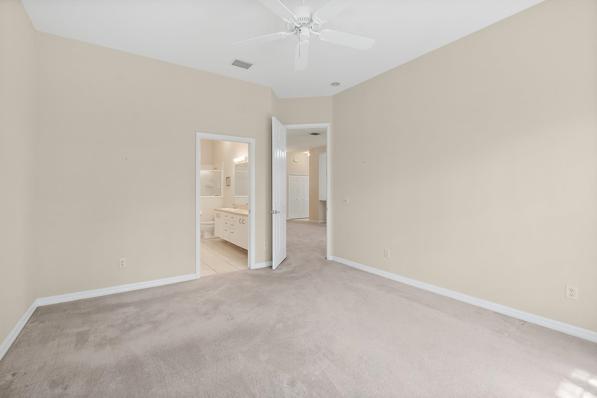 Image 26 of 33 For 10 Chatham Pl