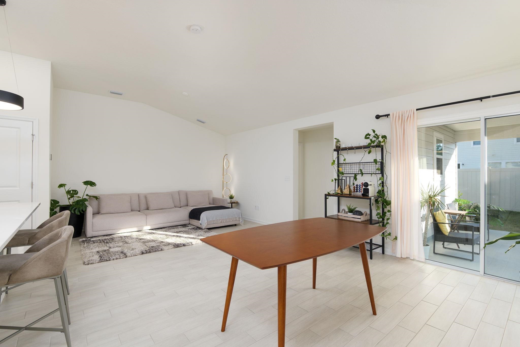 Image 17 of 43 For 28 Peace River Rd