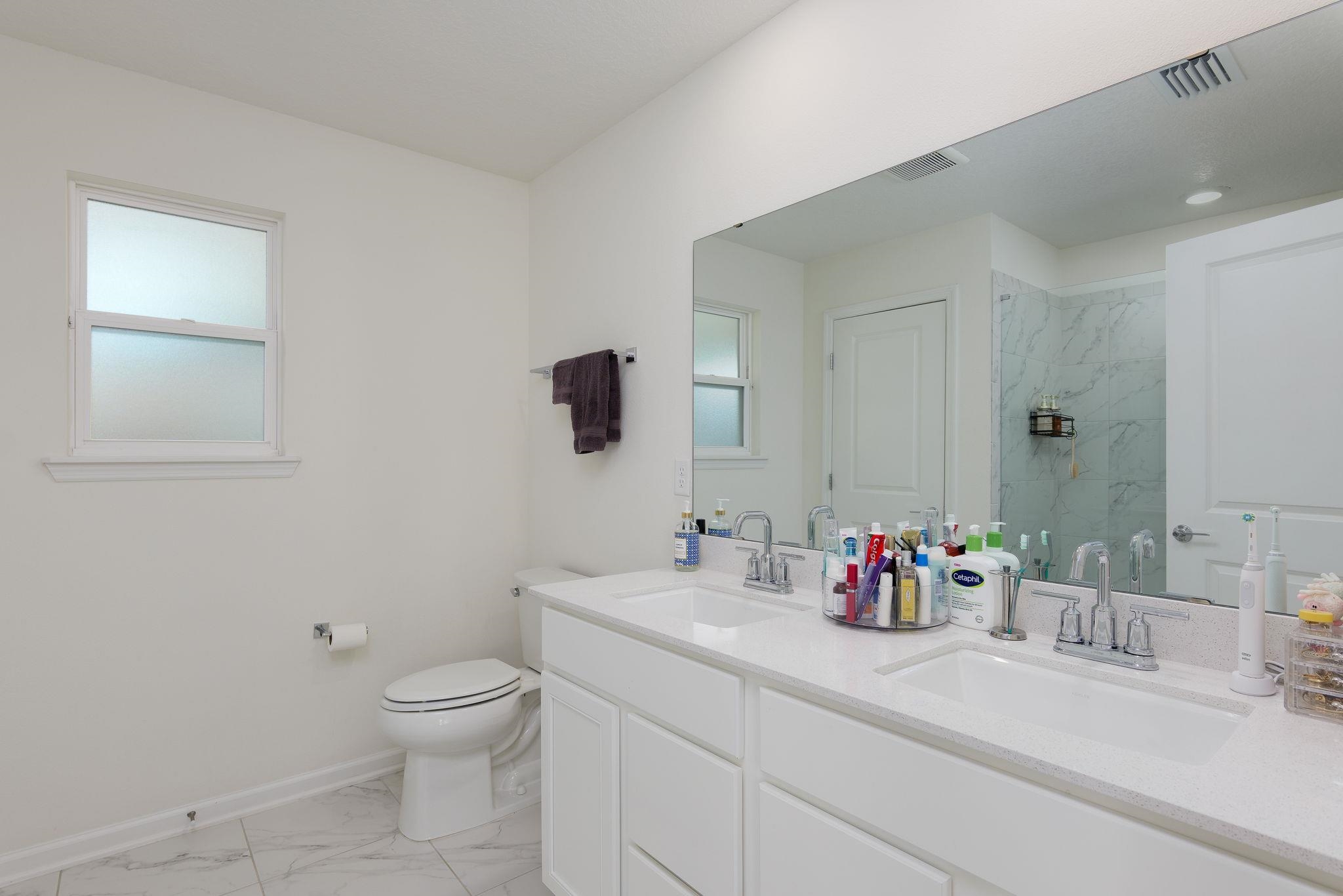 Image 20 of 43 For 28 Peace River Rd