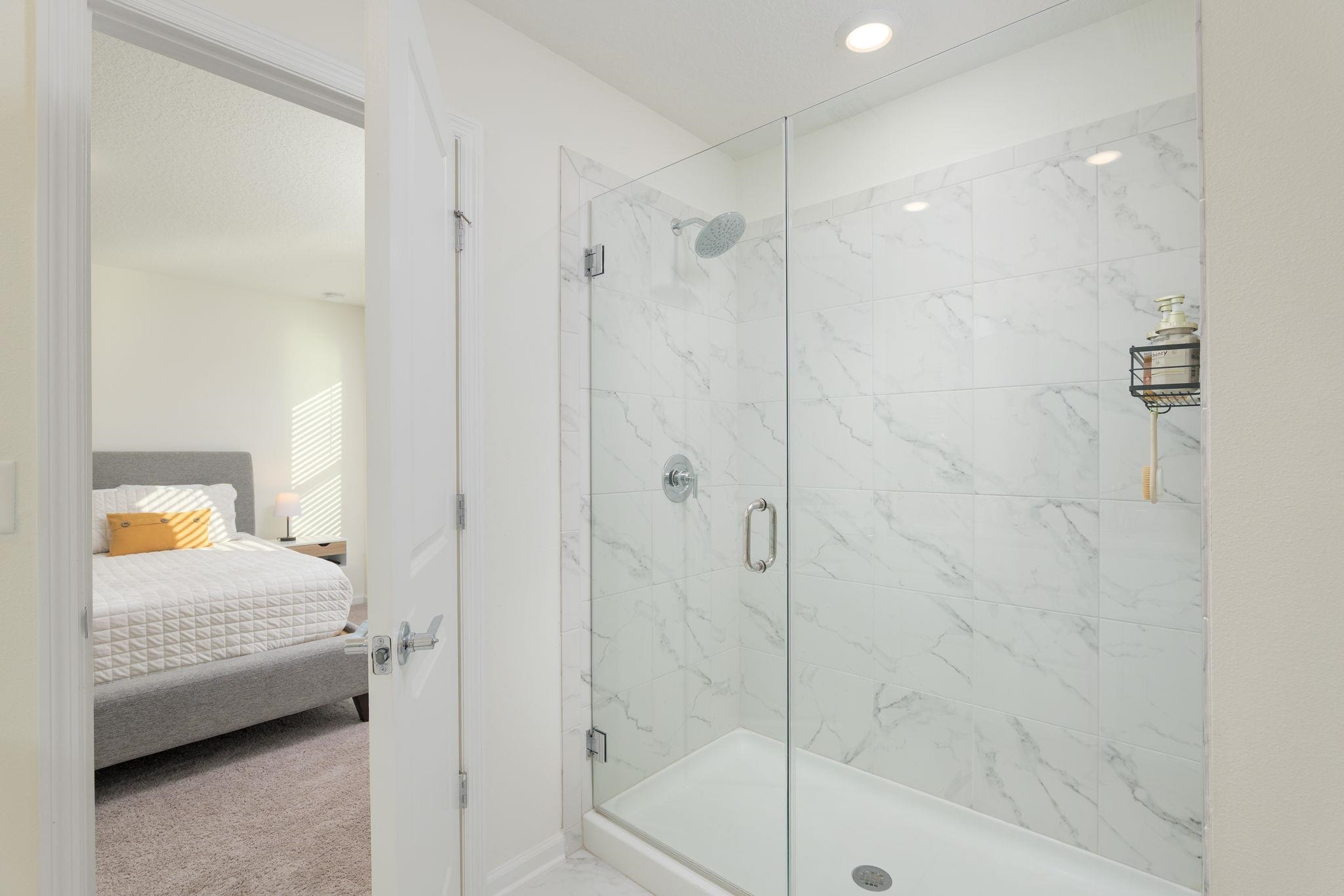 Image 21 of 43 For 28 Peace River Rd