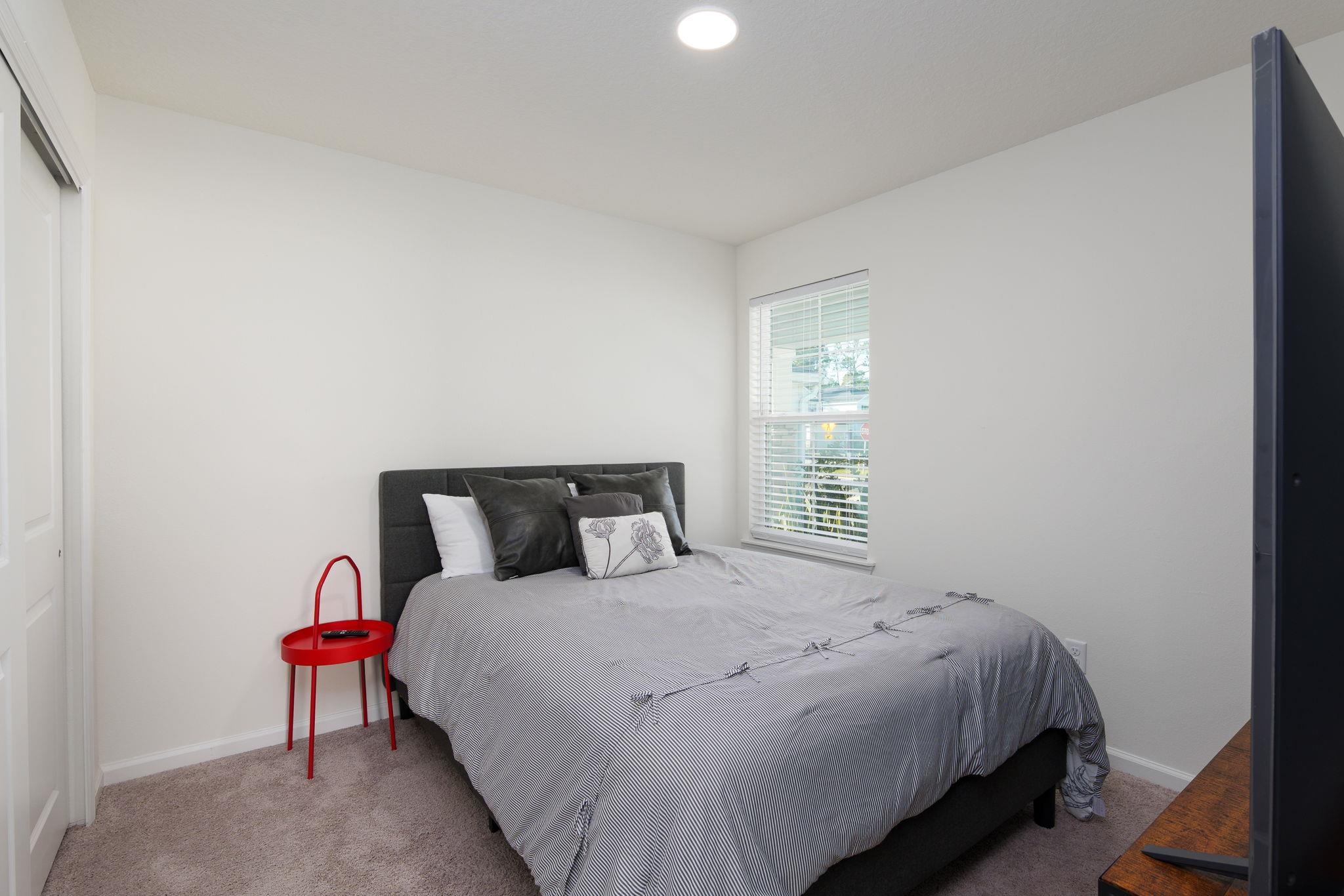 Image 29 of 43 For 28 Peace River Rd