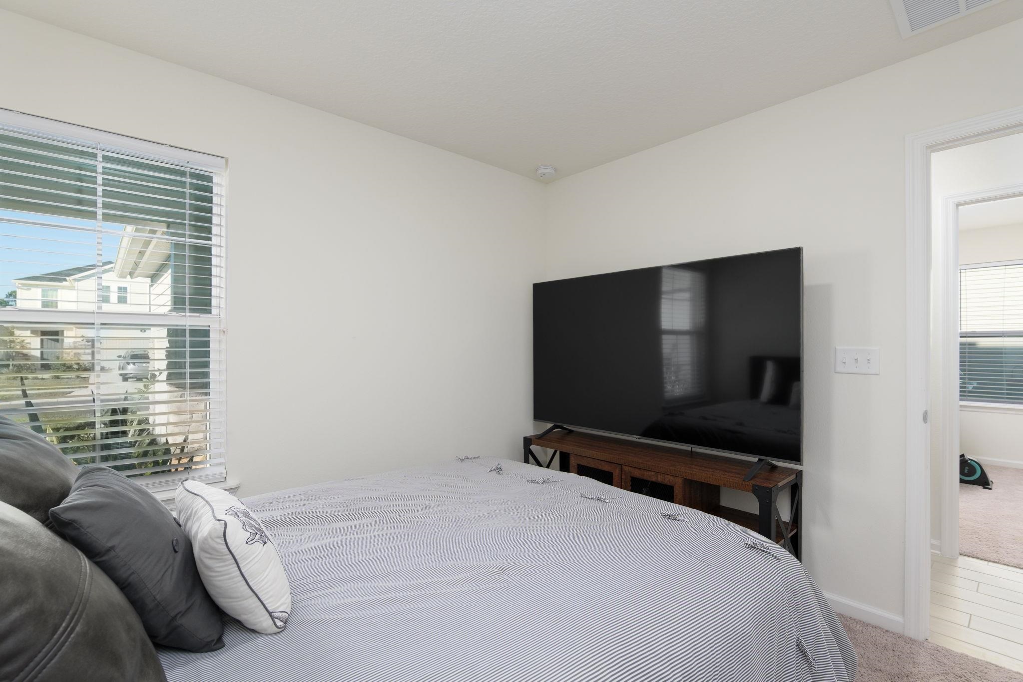 Image 30 of 43 For 28 Peace River Rd