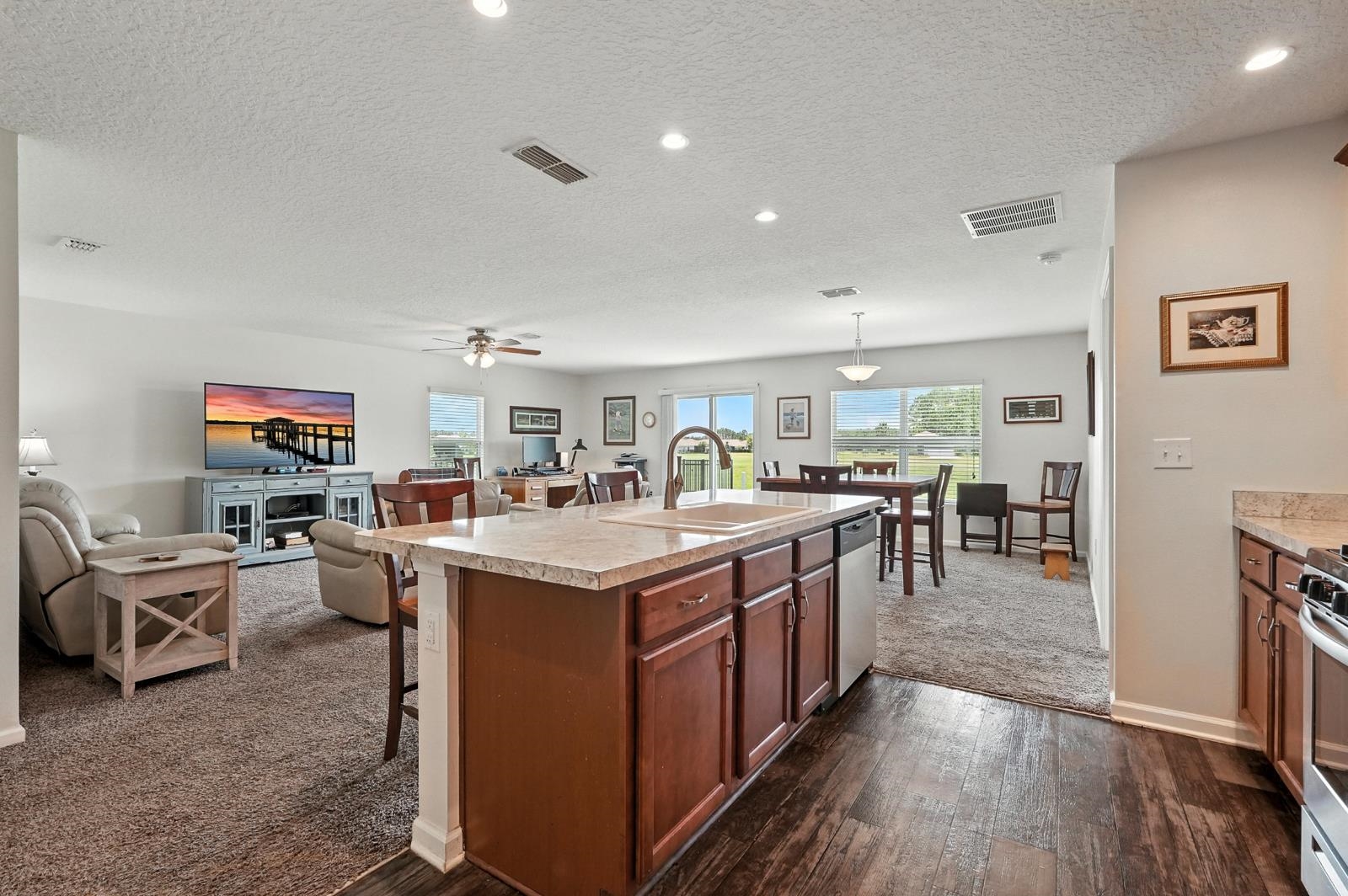 Image 15 of 59 For 119 Fairway Ct