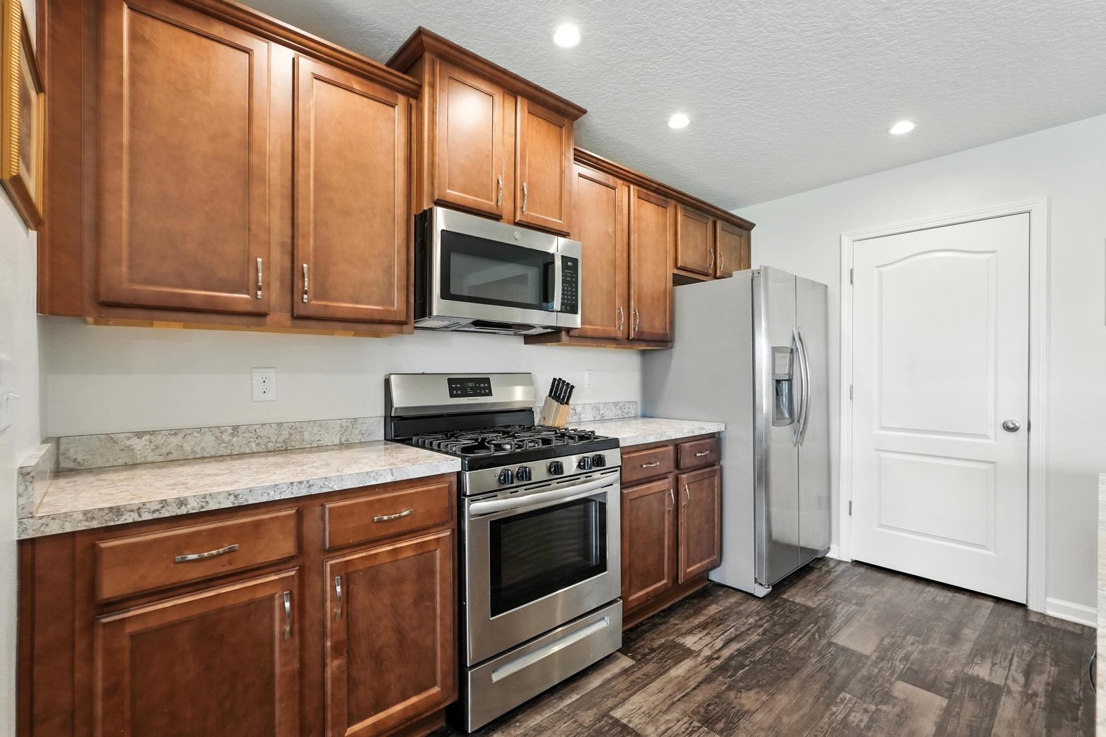 Image 17 of 59 For 119 Fairway Ct