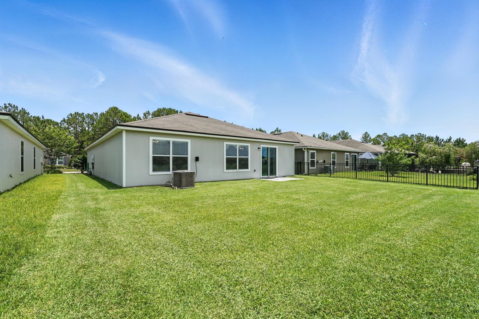 Image 27 of 59 For 119 Fairway Ct