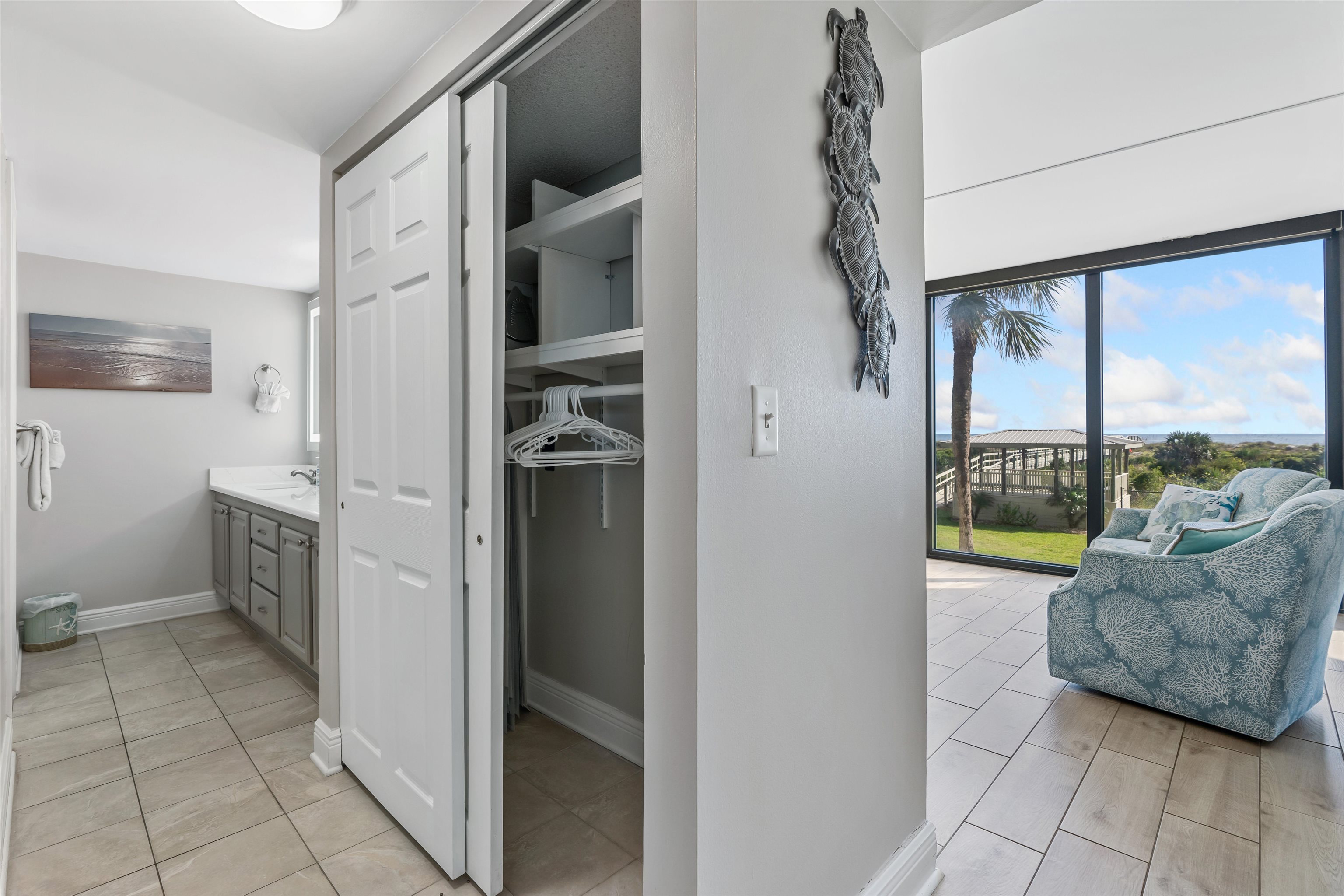 Image 11 of 69 For 2 Dondanville Rd  207