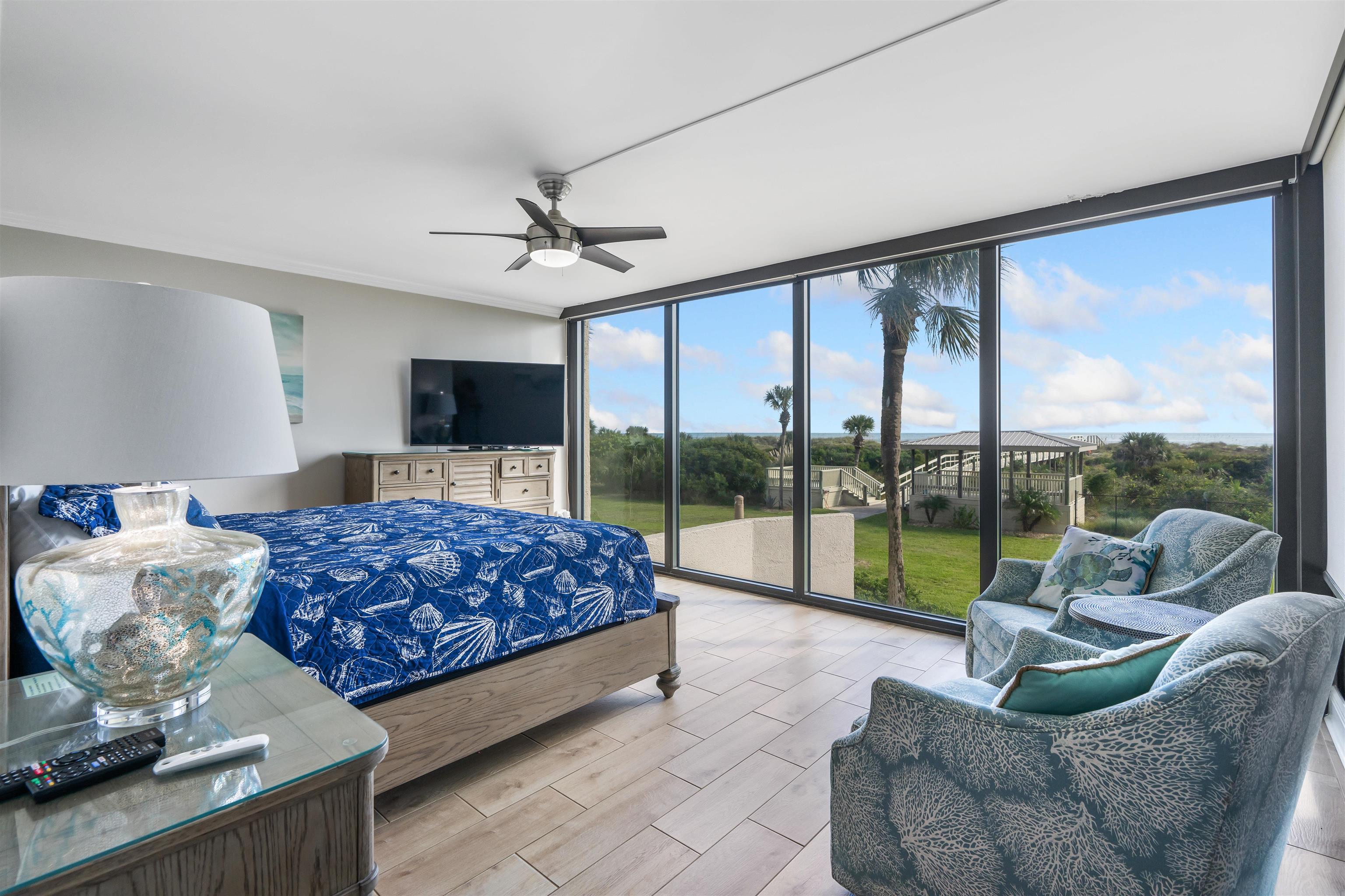 Image 15 of 69 For 2 Dondanville Rd  207