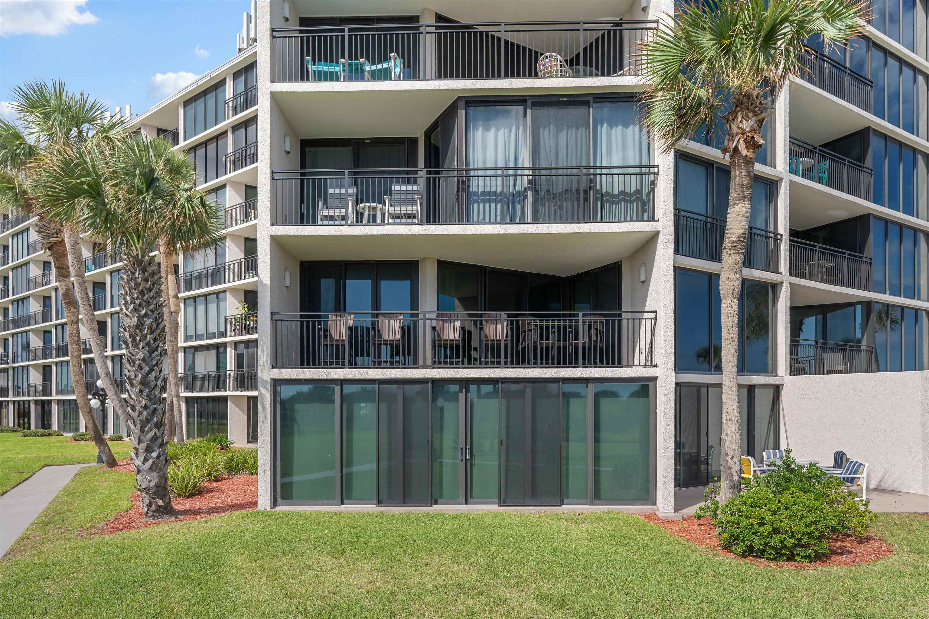 Image 21 of 69 For 2 Dondanville Rd  207