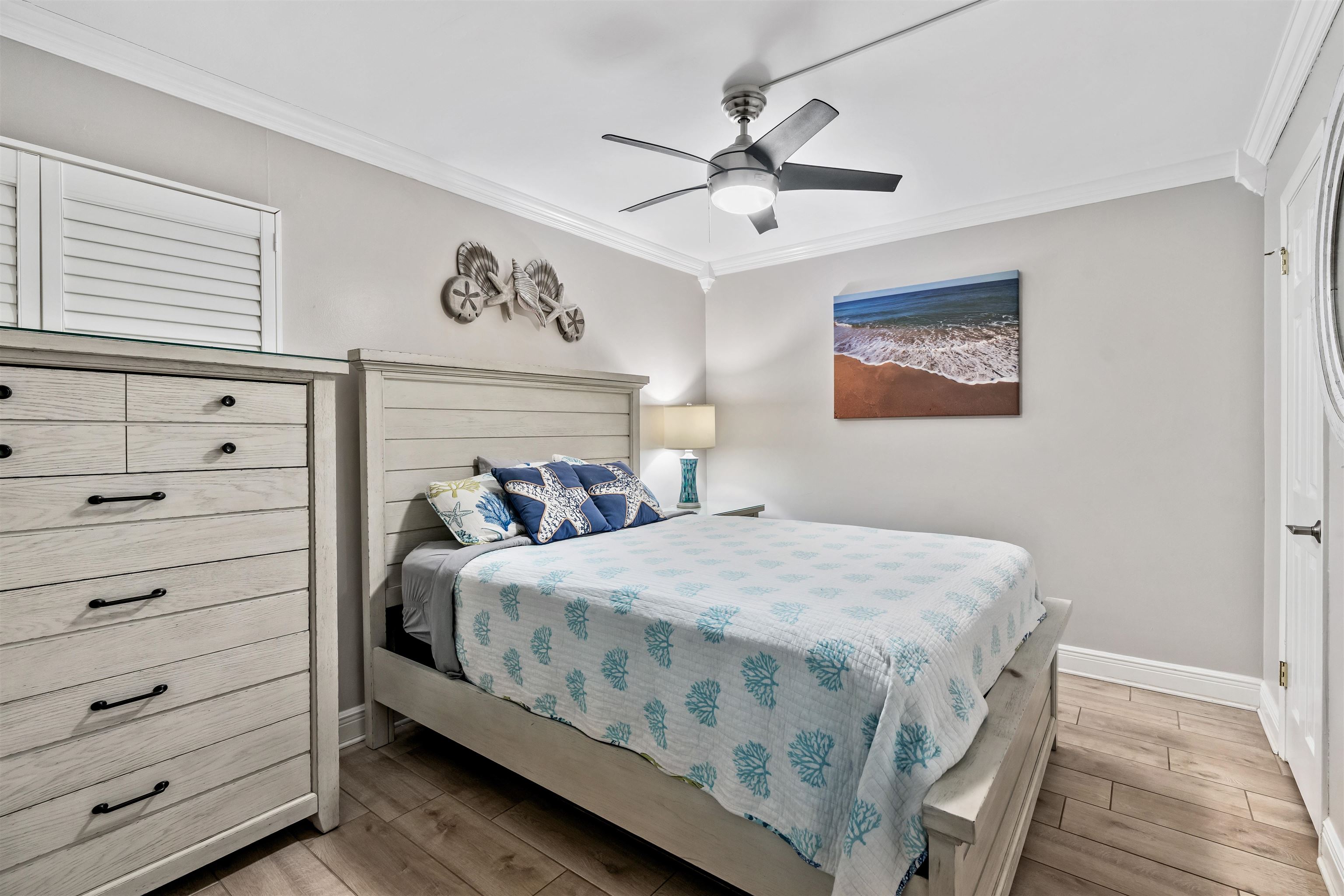 Image 32 of 69 For 2 Dondanville Rd  207