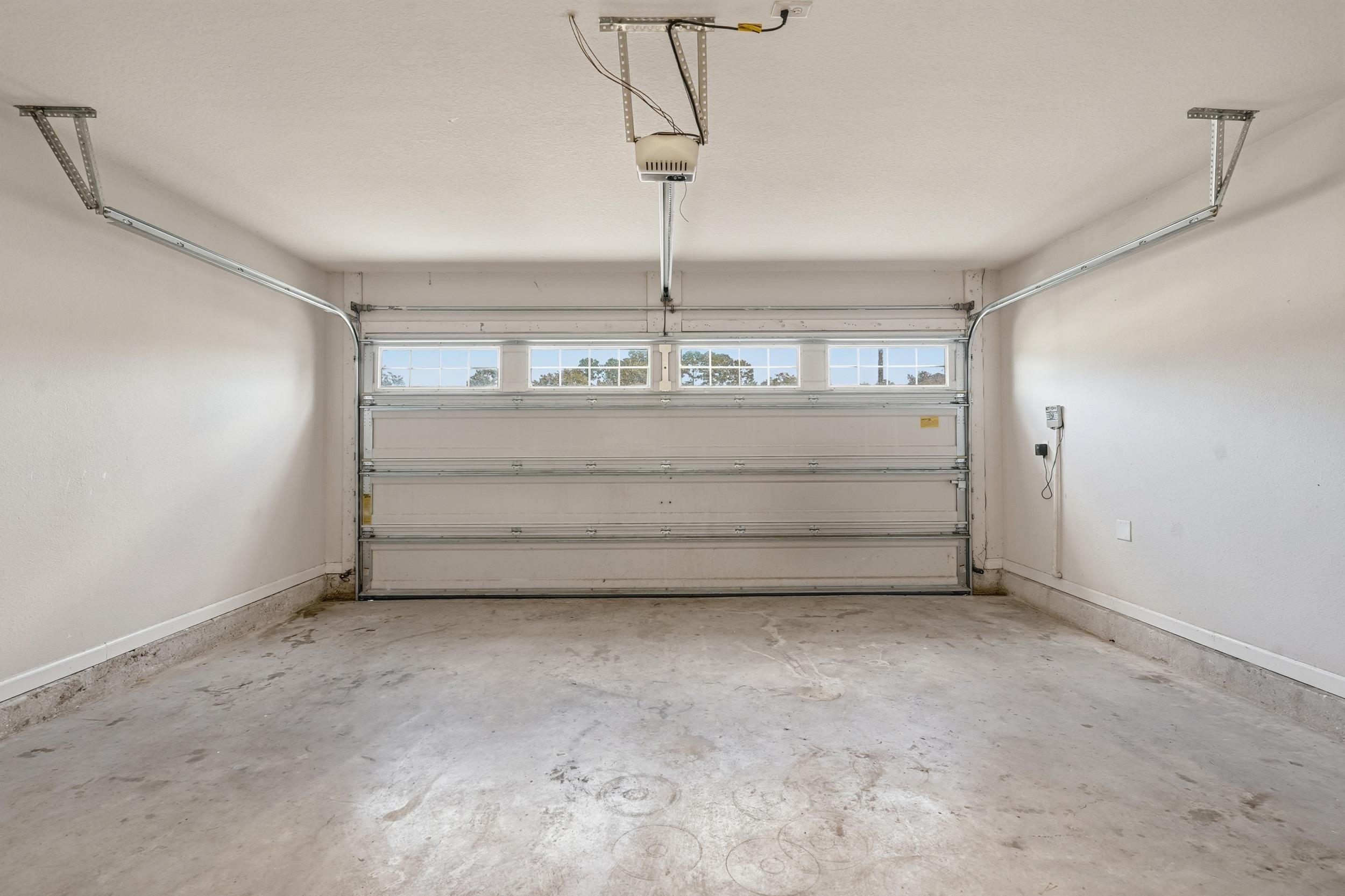 Image 29 of 33 For 8772 Kaye Ln