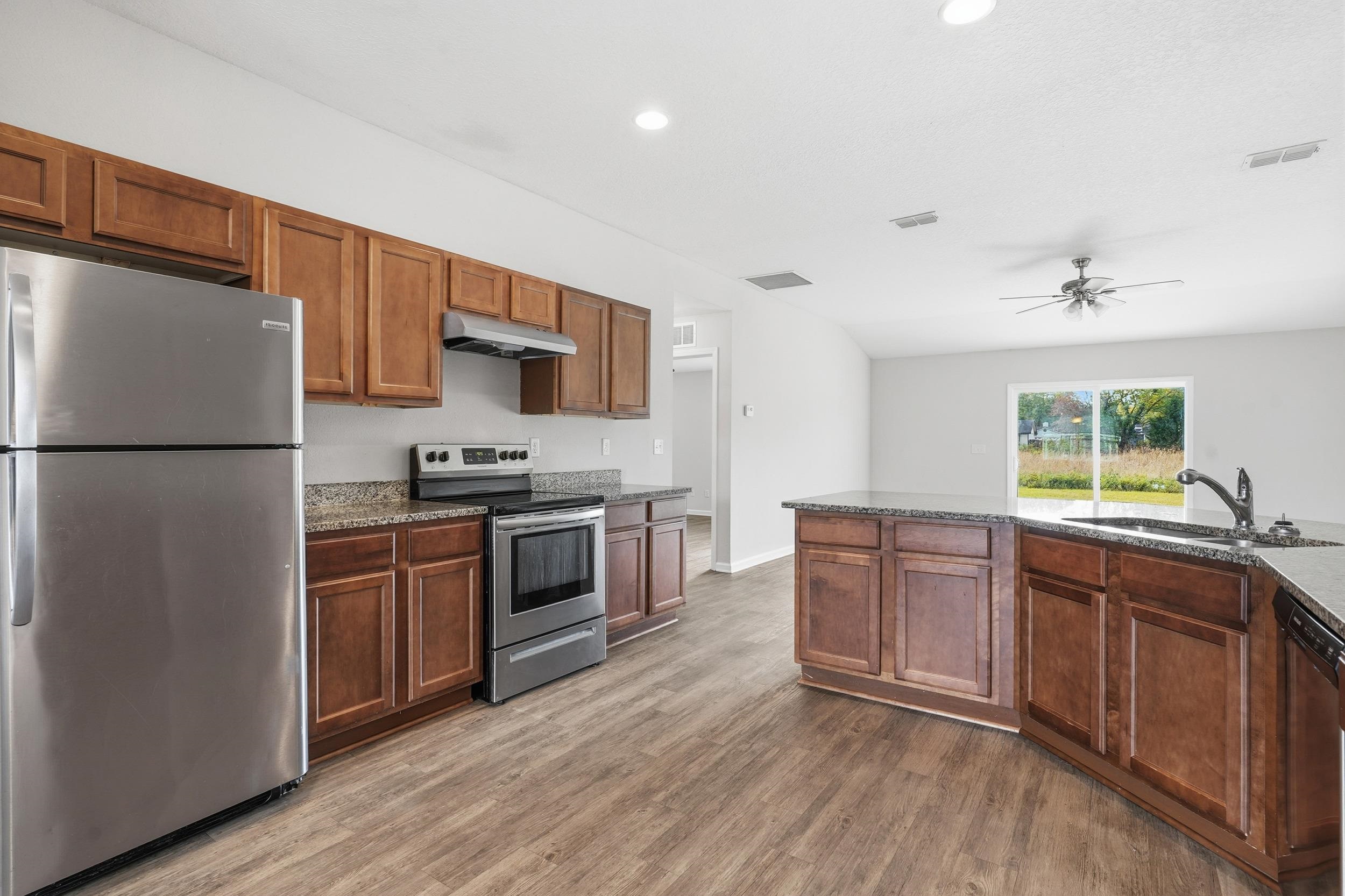 Image 9 of 33 For 8772 Kaye Ln