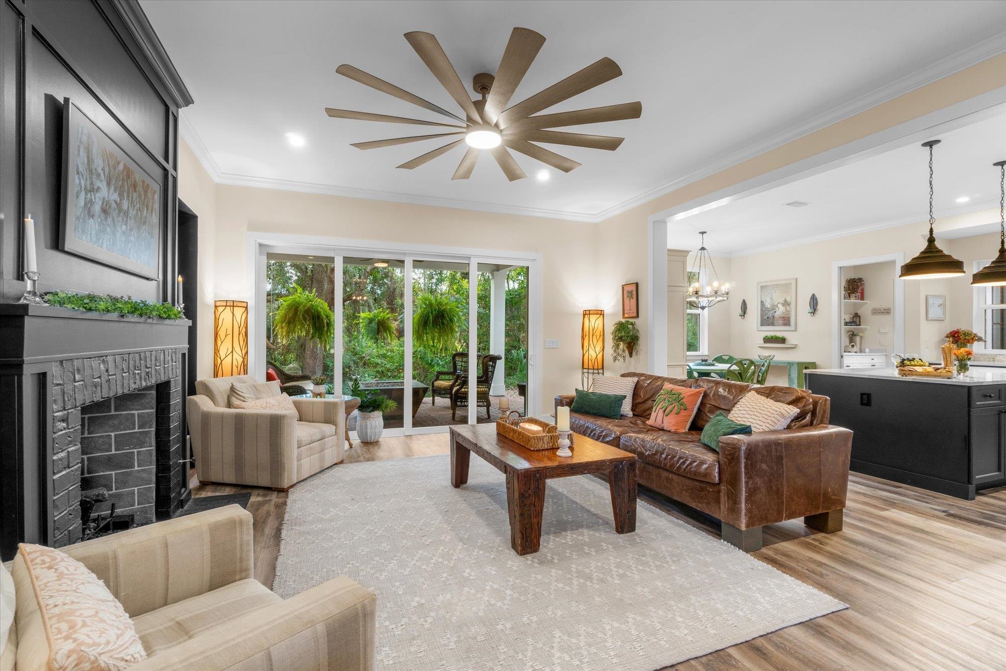 Image 15 of 68 For 29318 Grandview Manor