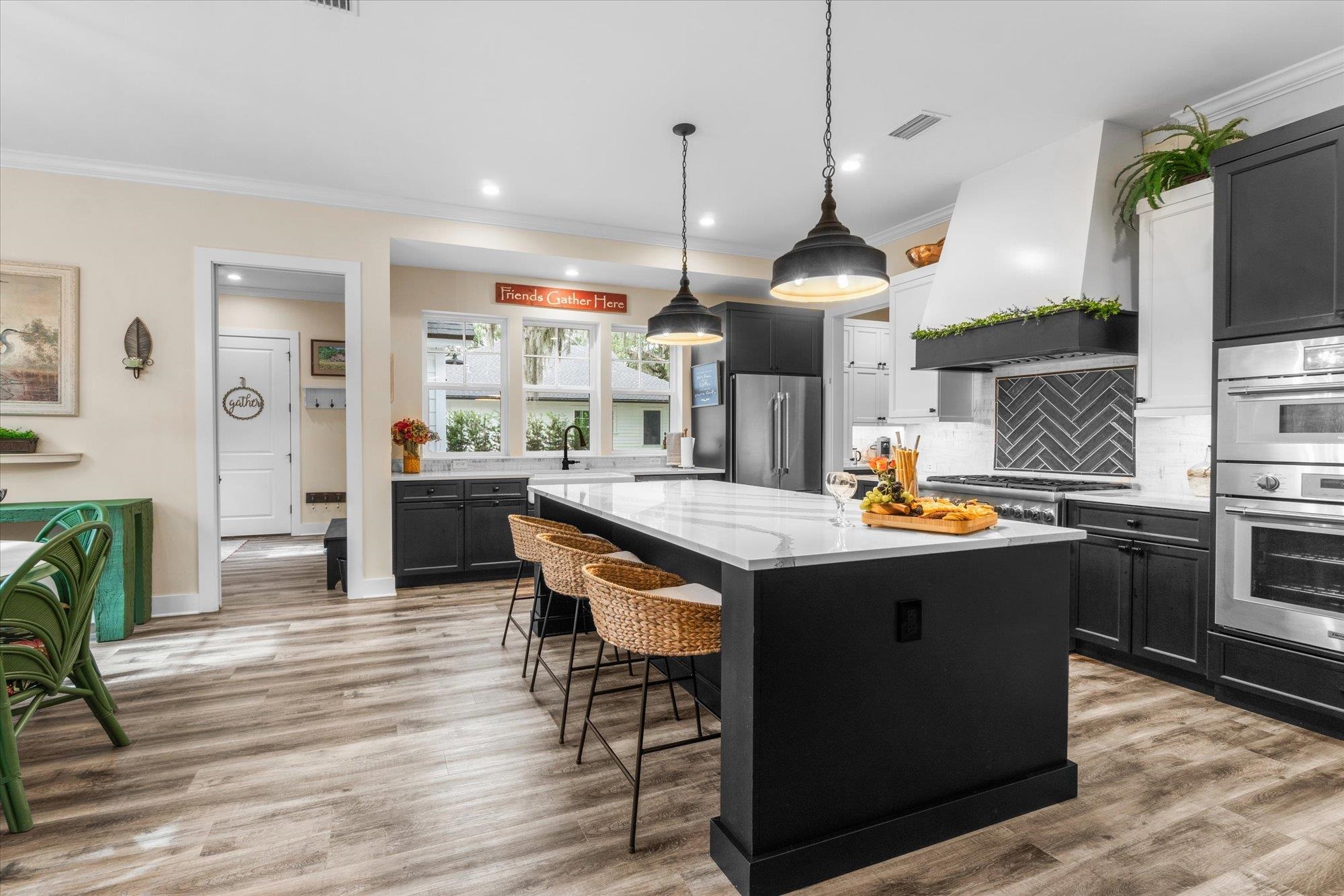 Image 16 of 68 For 29318 Grandview Manor