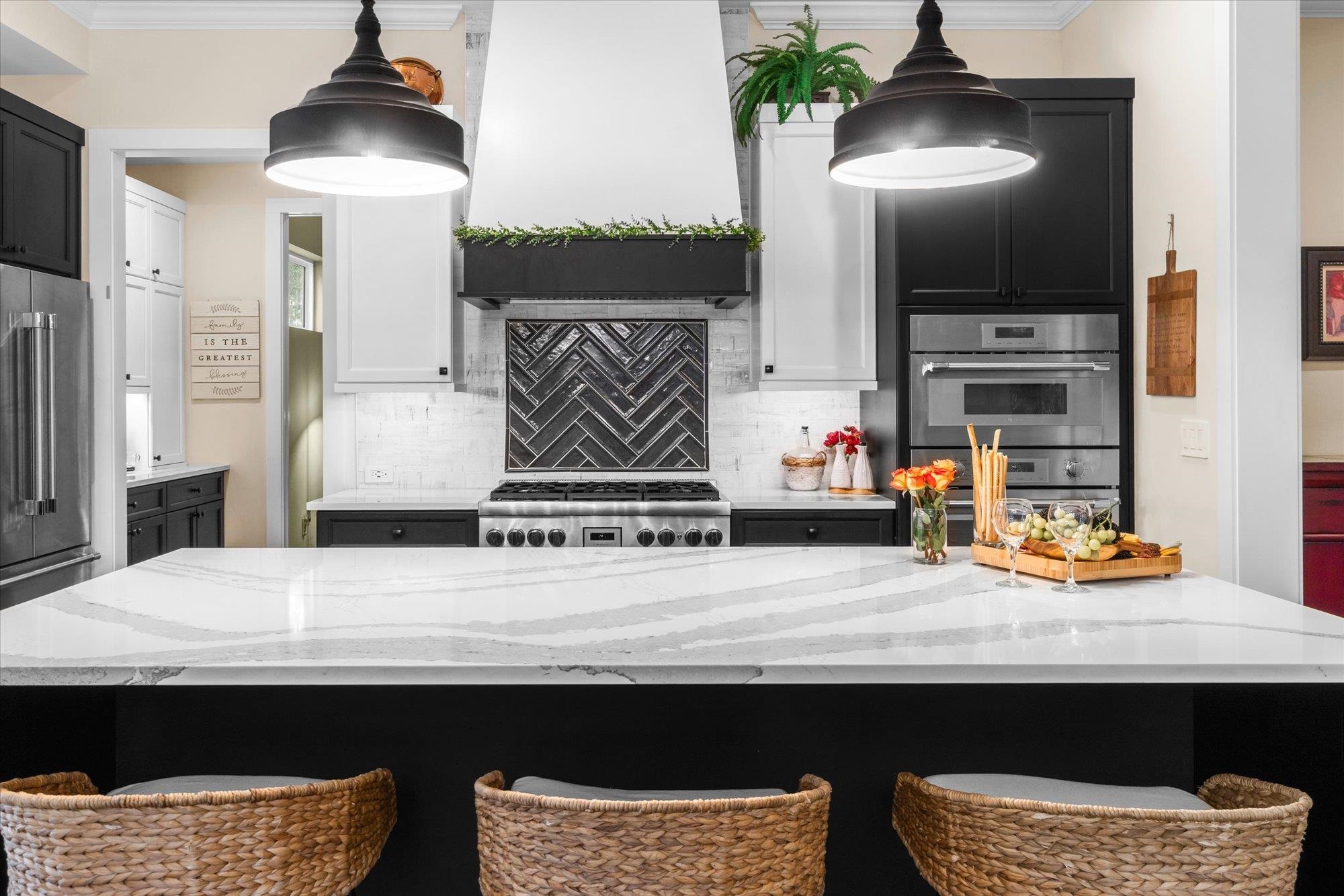 Image 17 of 68 For 29318 Grandview Manor