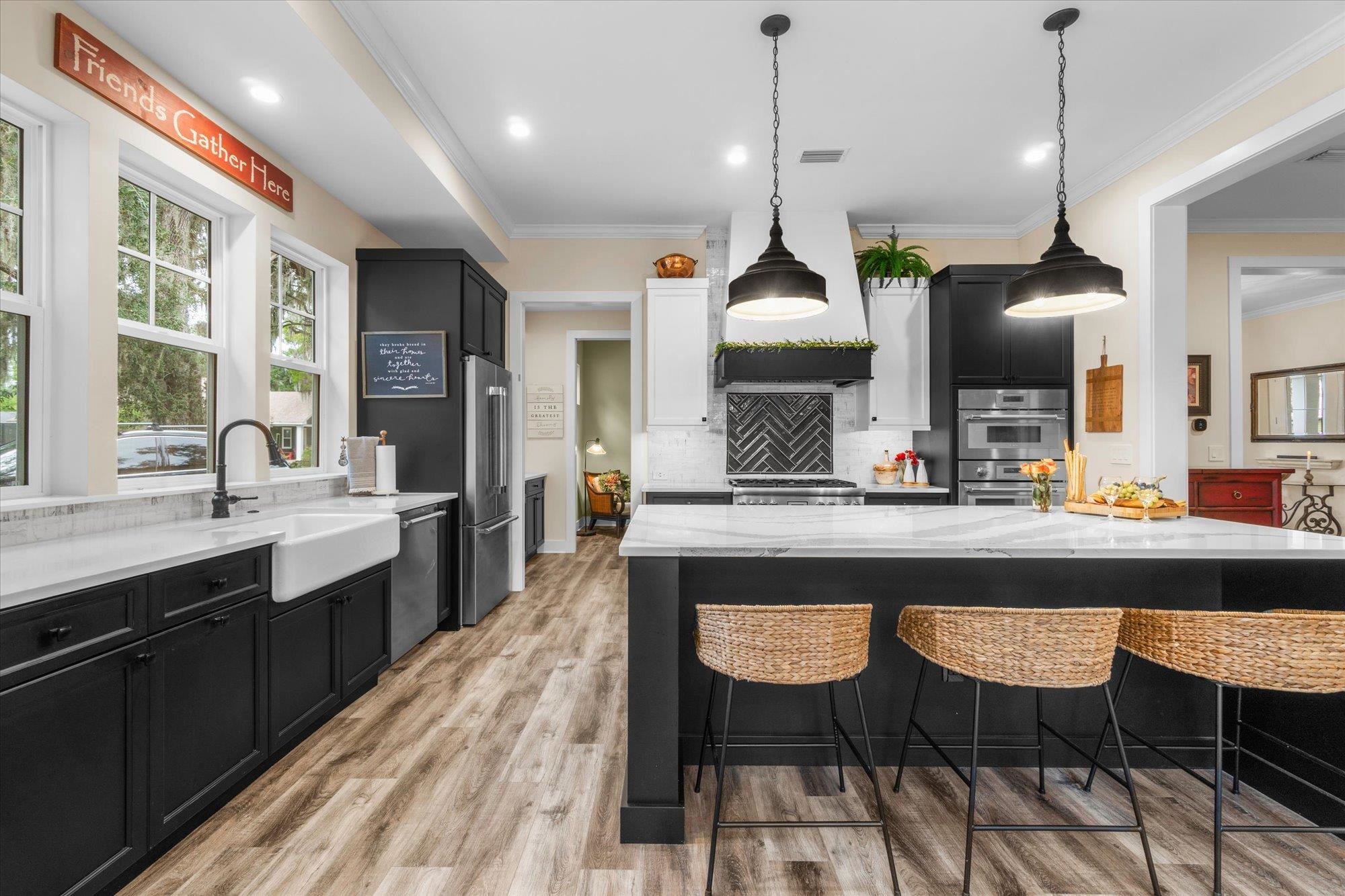 Image 18 of 68 For 29318 Grandview Manor